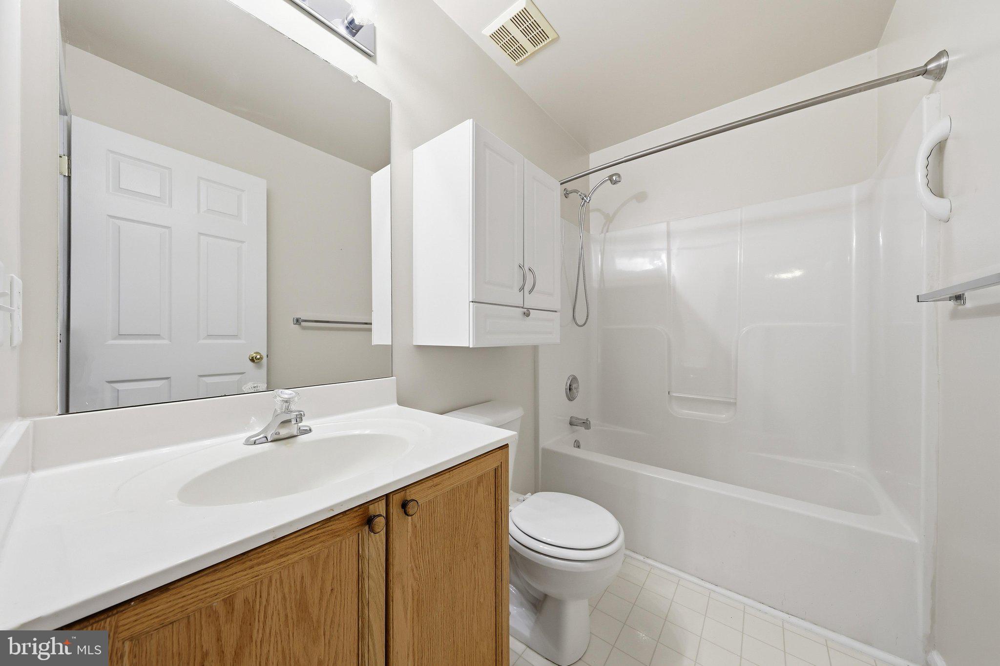 HUNTERS KNOLL - Residential