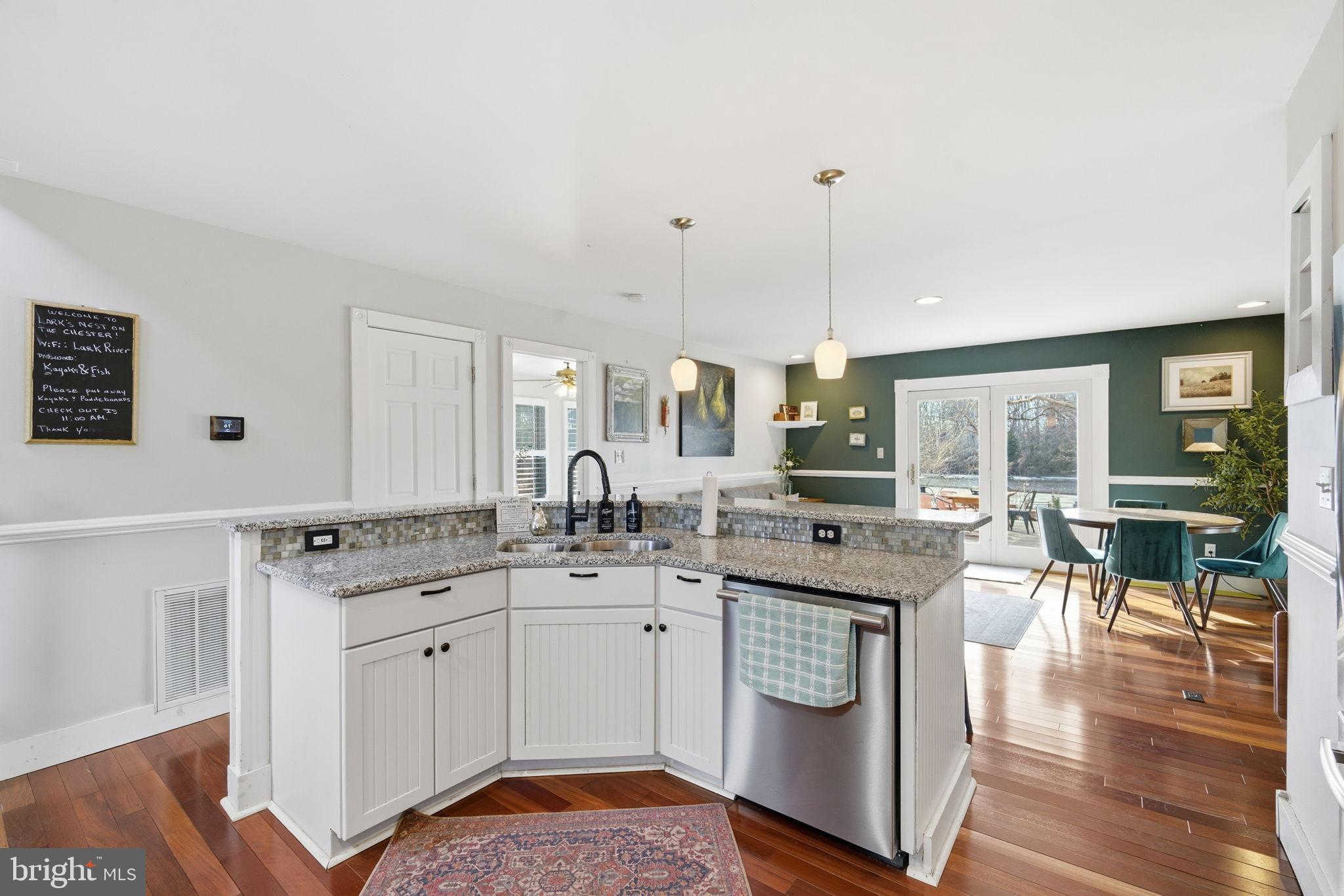 MILLINGTON - Residential