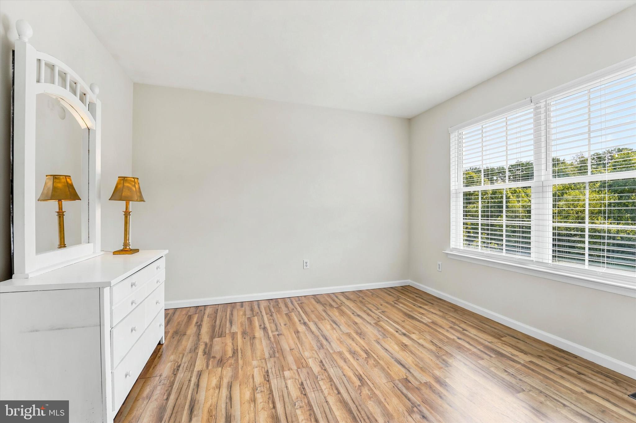 OAKWOOD FARMS - Residential