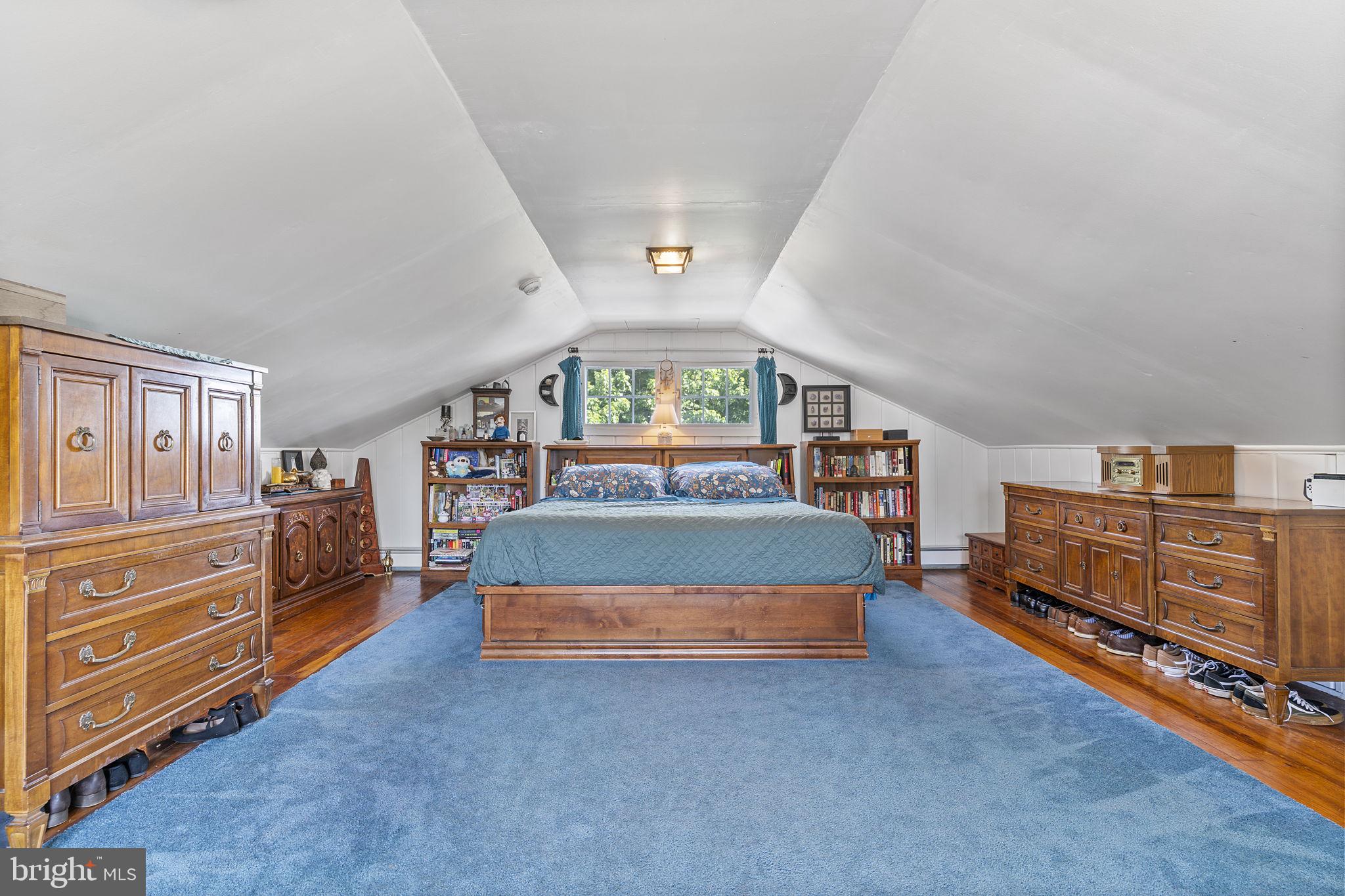 NEELD ESTATE - Residential