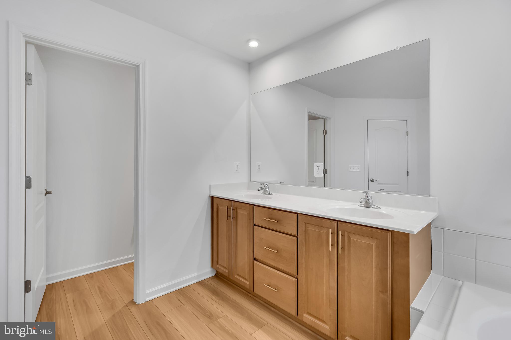 HUNTFIELD - Residential
