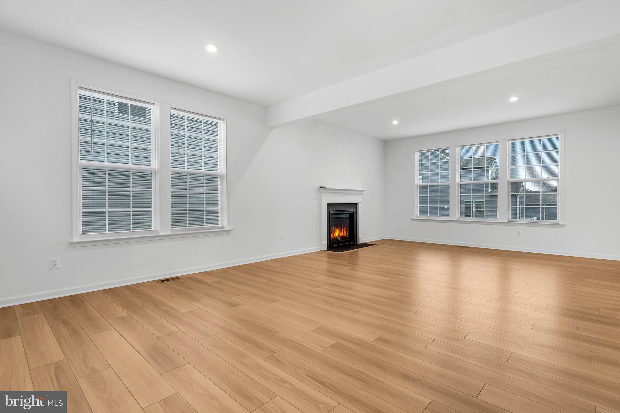 HUNTFIELD - Residential