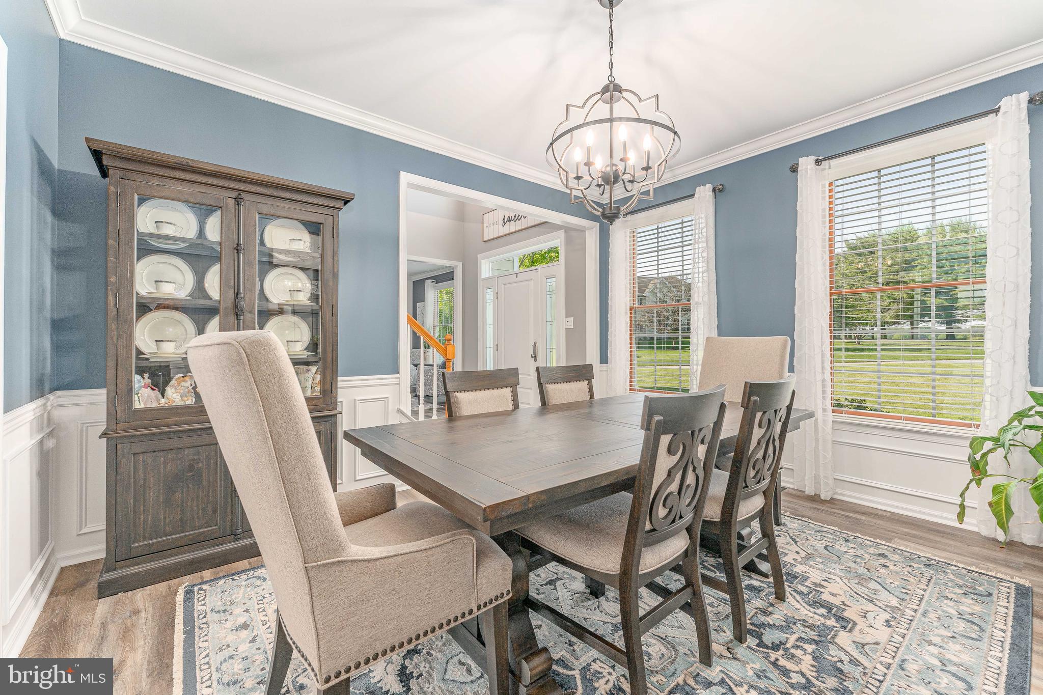 LAUREL POINTE - Residential