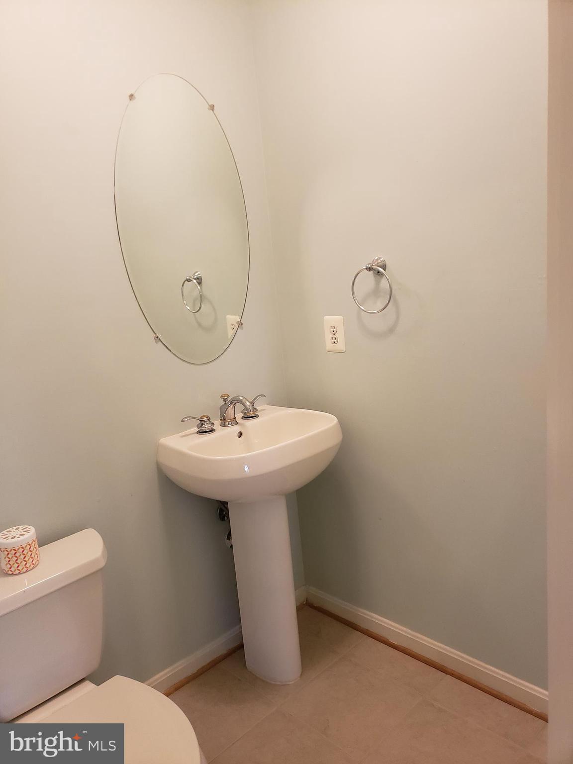 VICTORY LAKES - Residential Lease