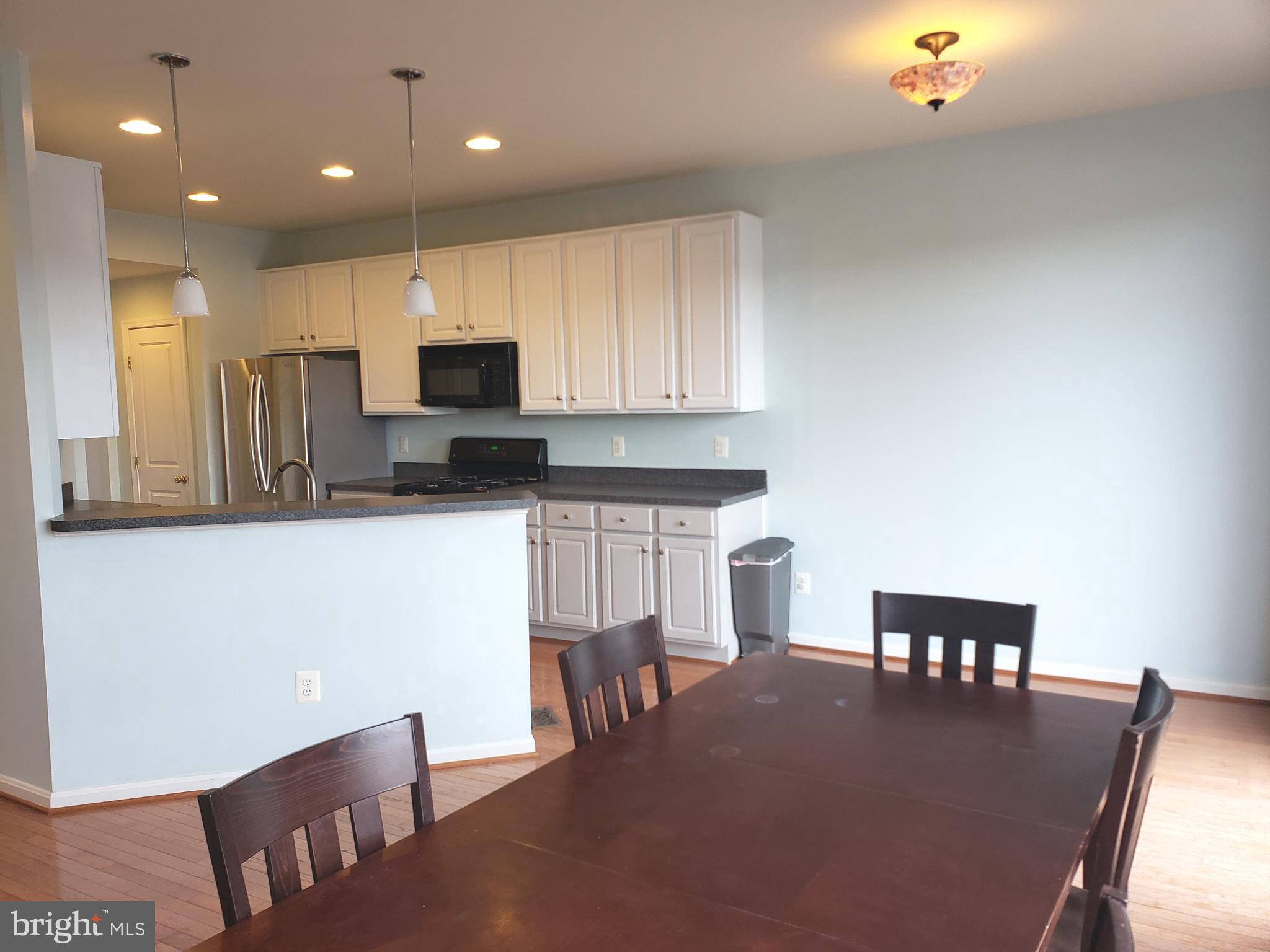 VICTORY LAKES - Residential Lease