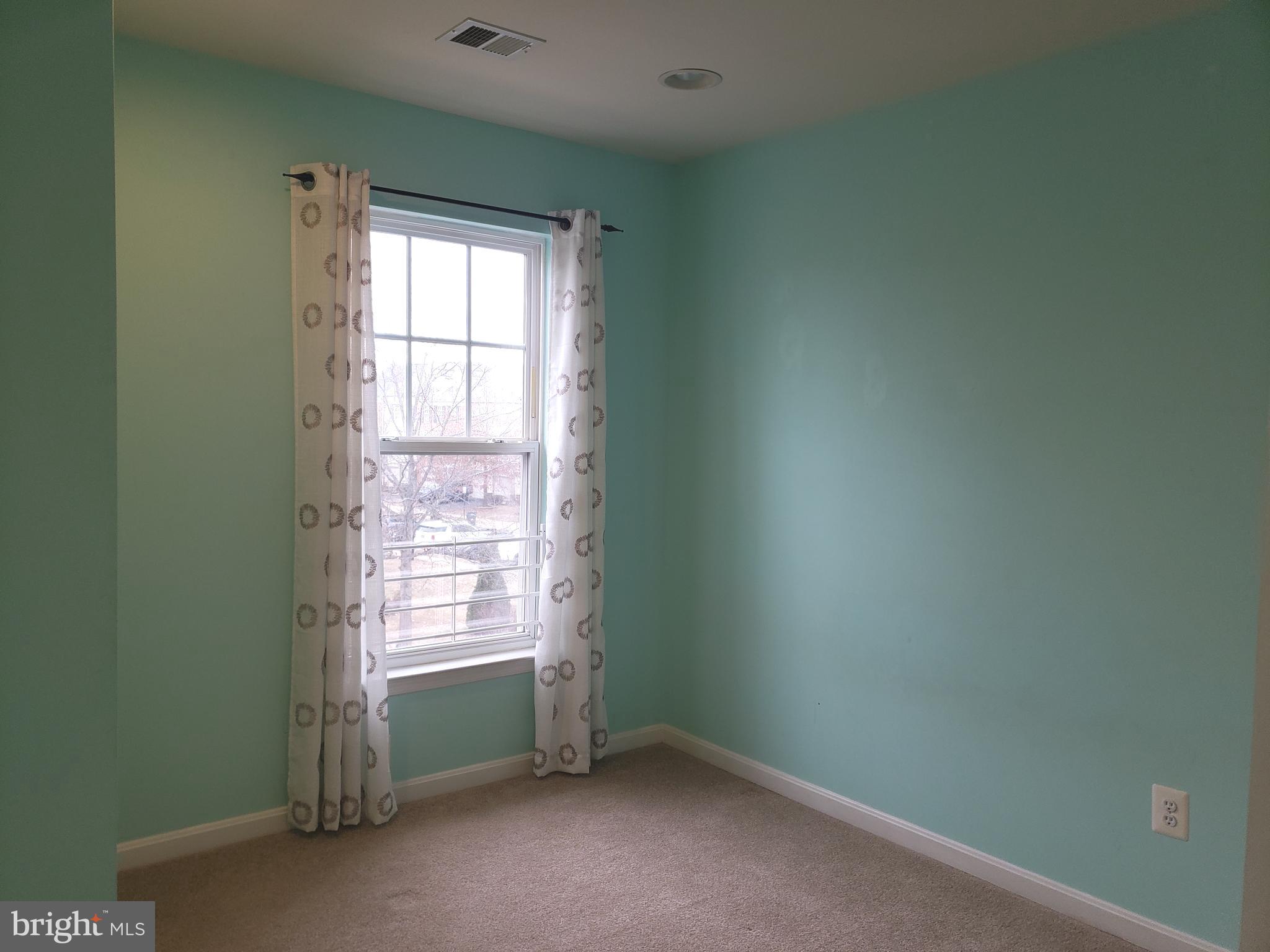 VICTORY LAKES - Residential Lease