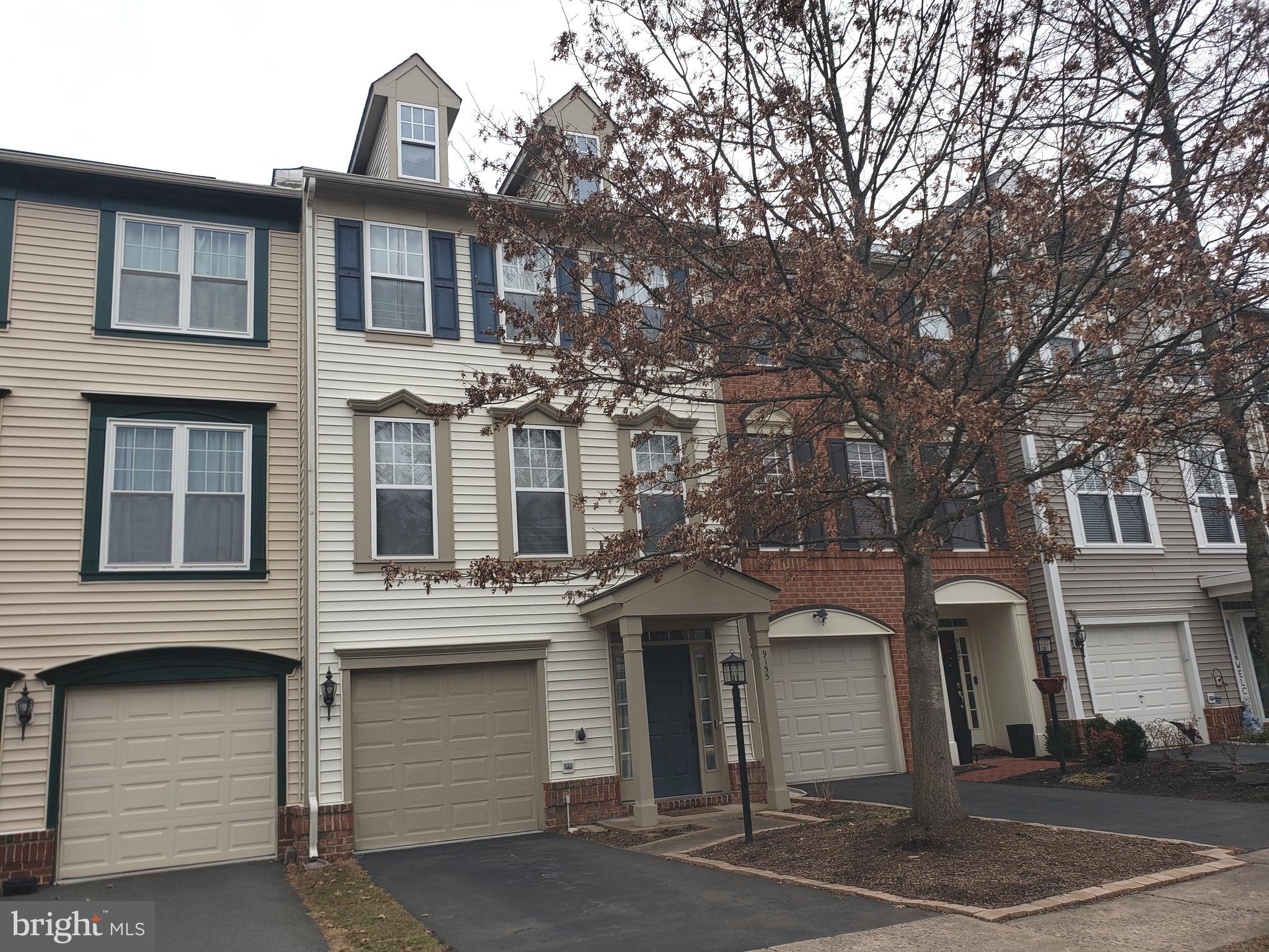 VICTORY LAKES - Residential Lease