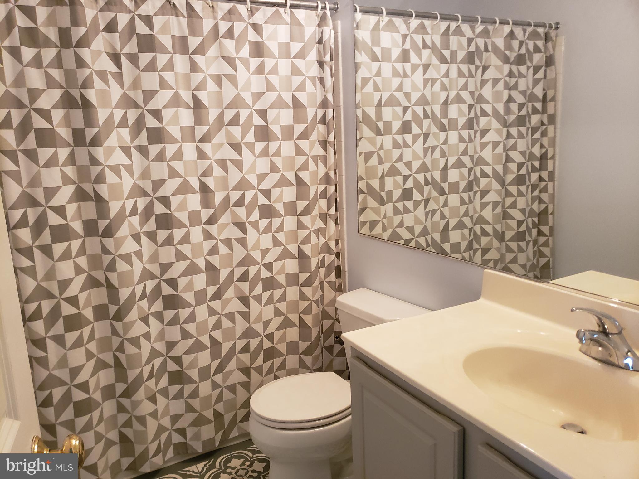 VICTORY LAKES - Residential Lease
