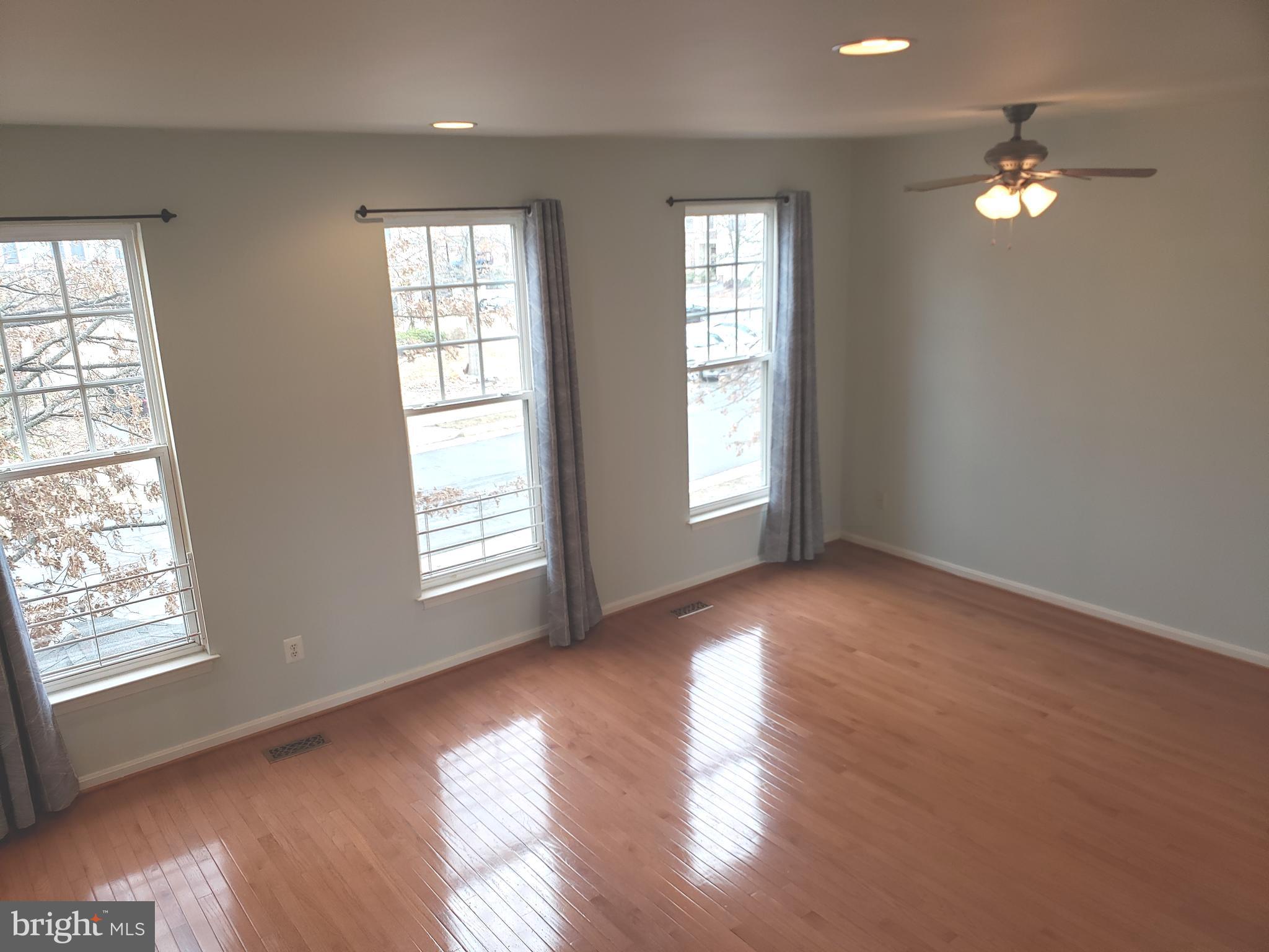 VICTORY LAKES - Residential Lease
