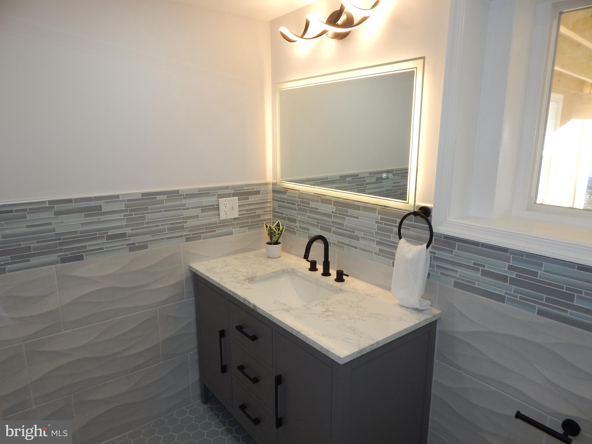 CHARLTON HEIGHTS - Residential