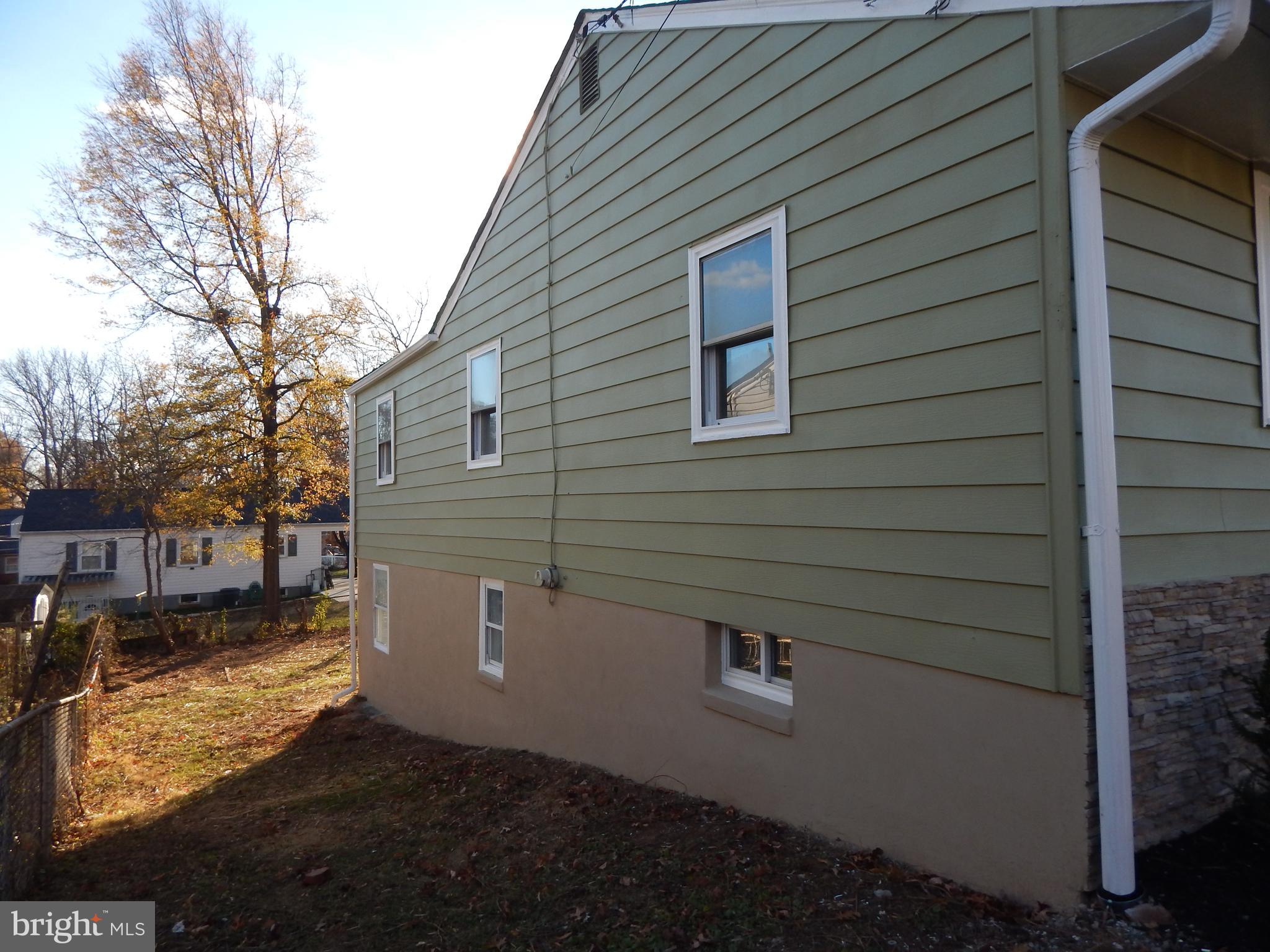 CHARLTON HEIGHTS - Residential