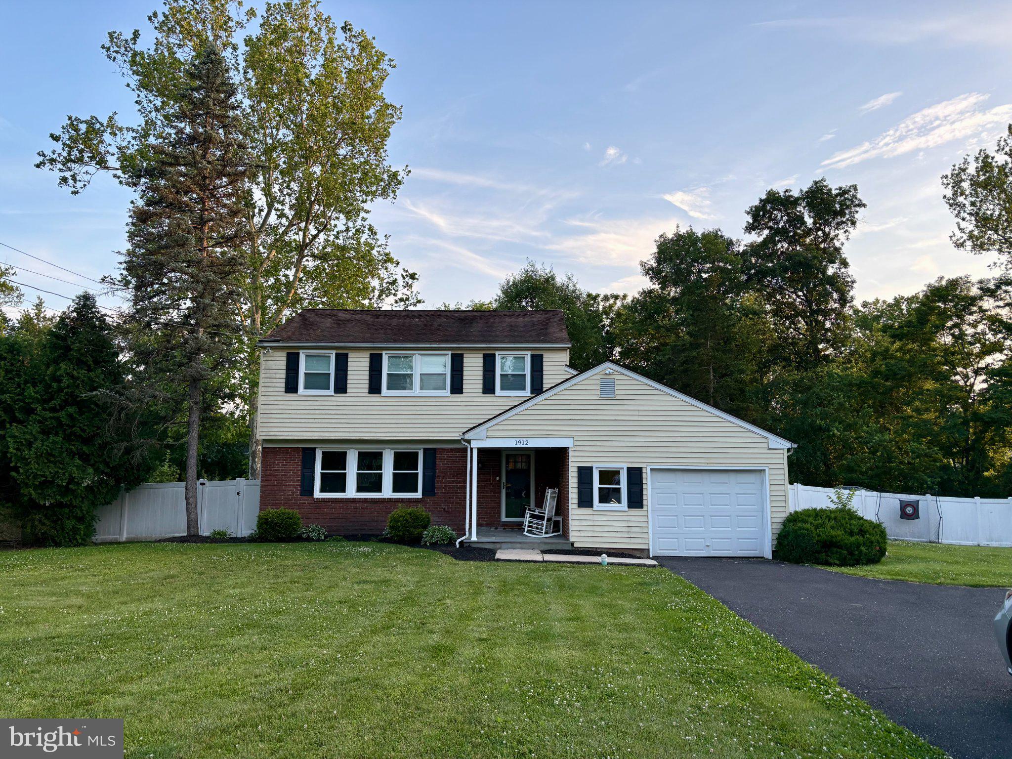 PALOMINO FARMS - Residential