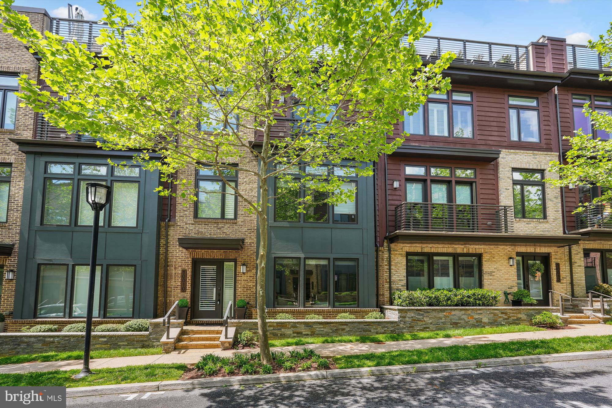 GROSVENOR HEIGHTS - Residential