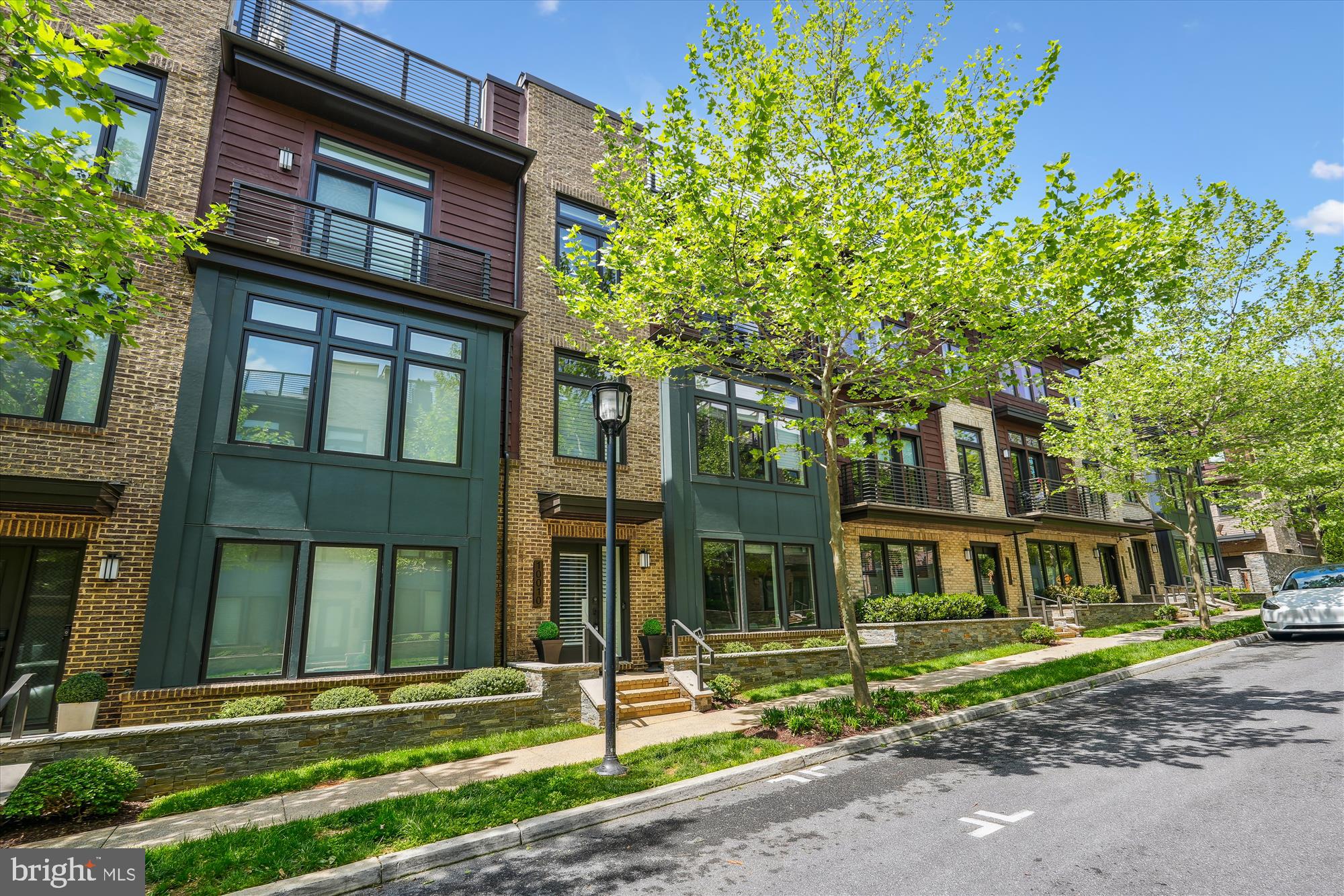GROSVENOR HEIGHTS - Residential