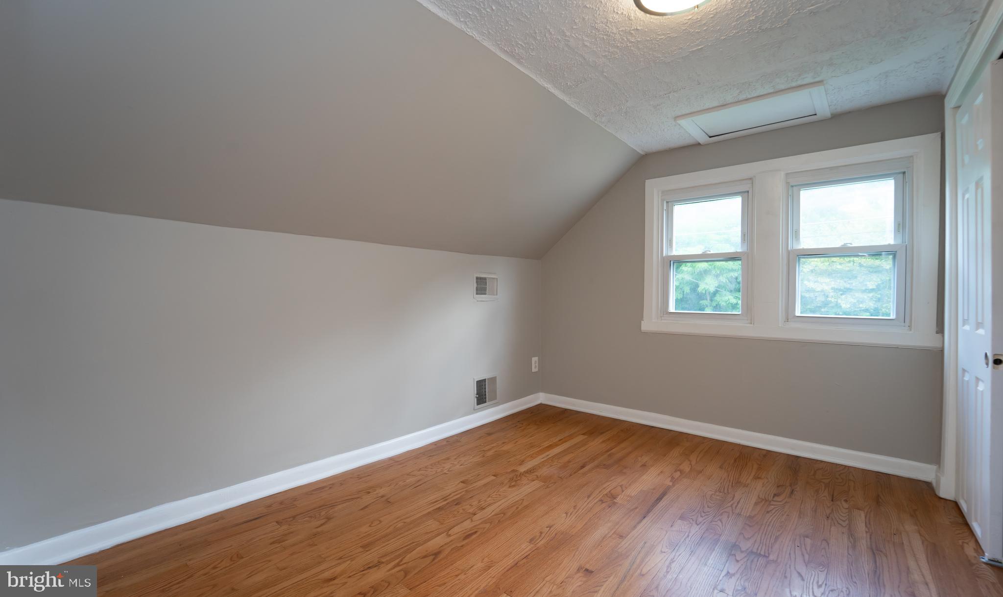 ENGLEWOOD - Residential