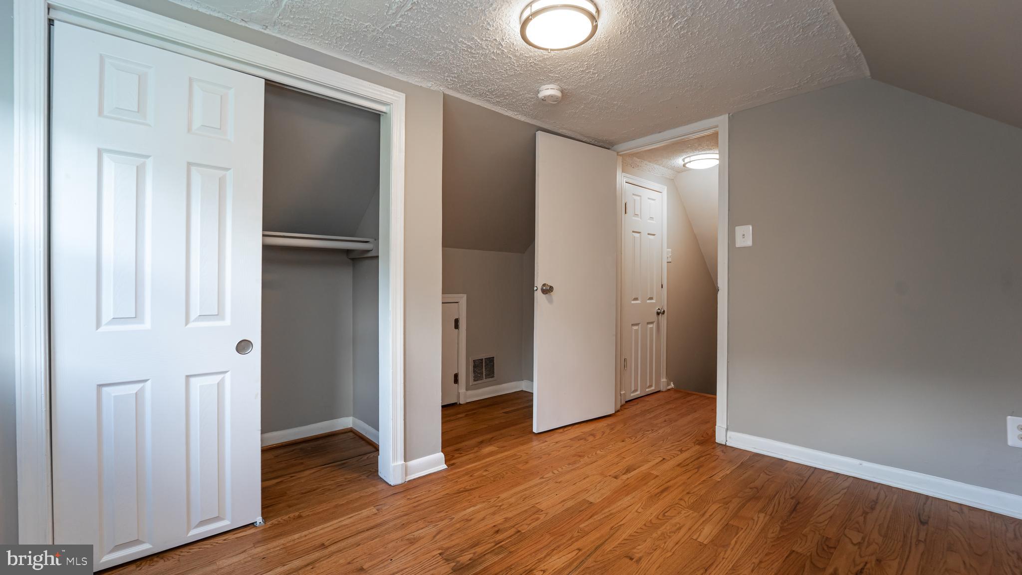 ENGLEWOOD - Residential