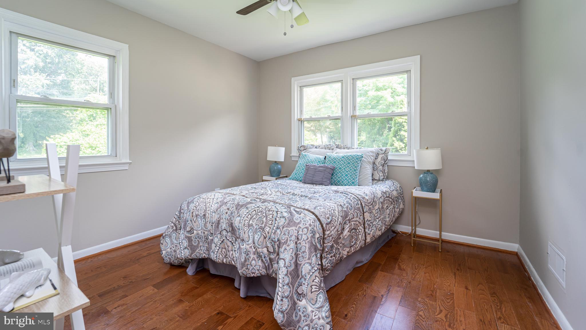 ENGLEWOOD - Residential