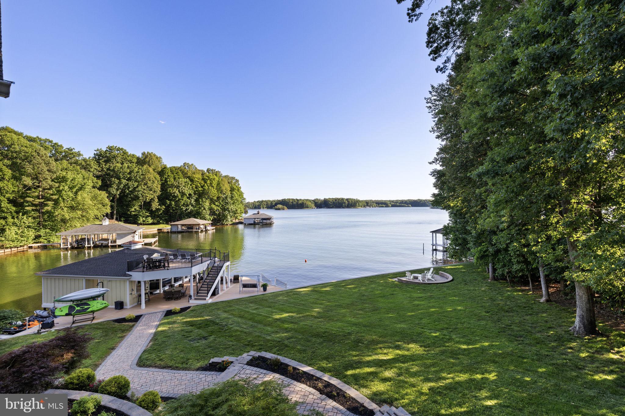 BOTH WATERS ESTATES - Residential