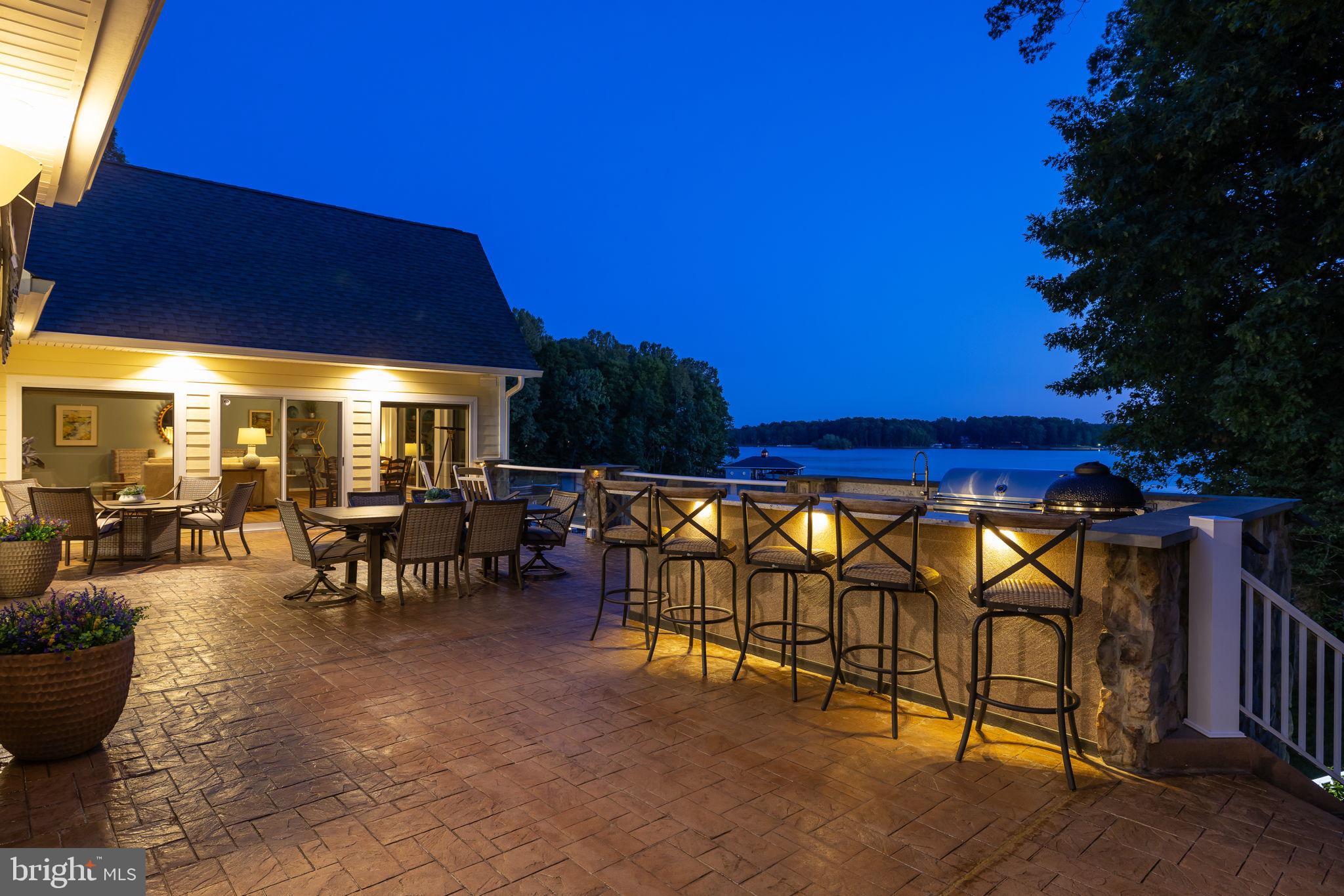 BOTH WATERS ESTATES - Residential