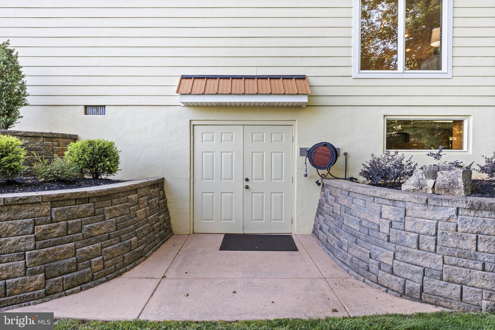 BOTH WATERS ESTATES - Residential