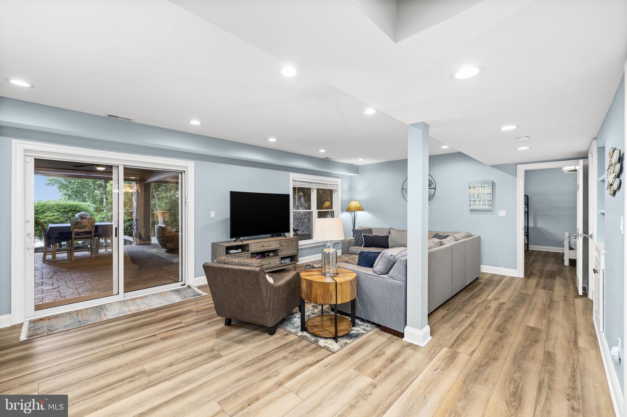 BOTH WATERS ESTATES - Residential