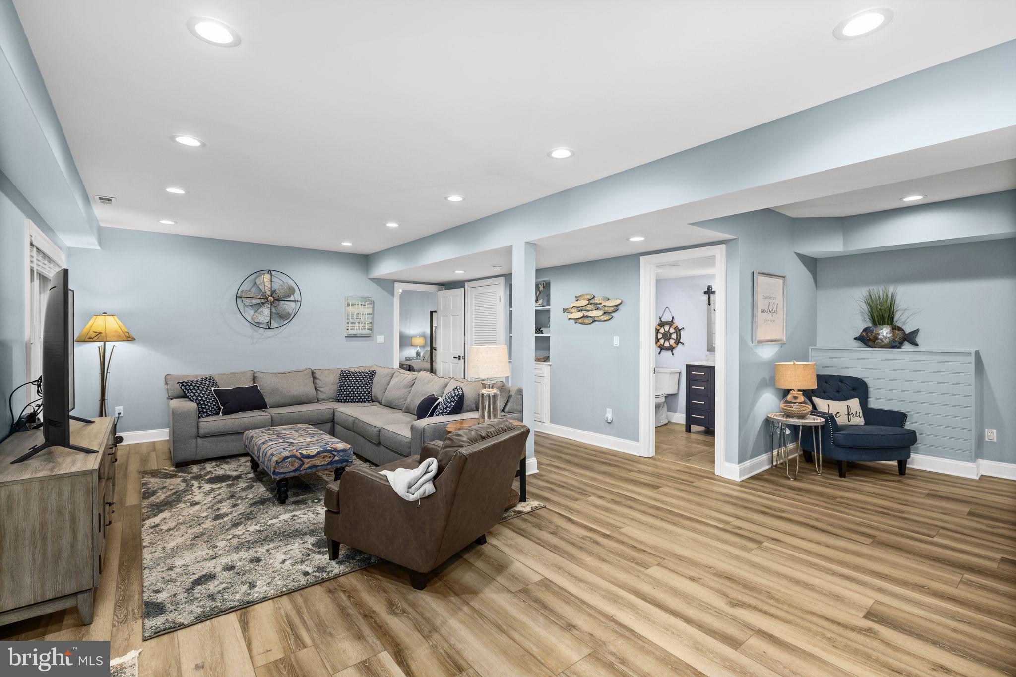 BOTH WATERS ESTATES - Residential