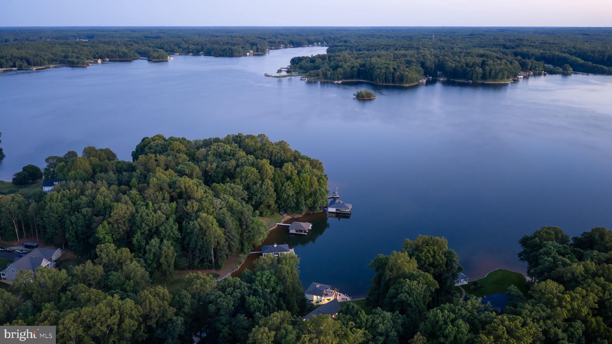 BOTH WATERS ESTATES - Residential