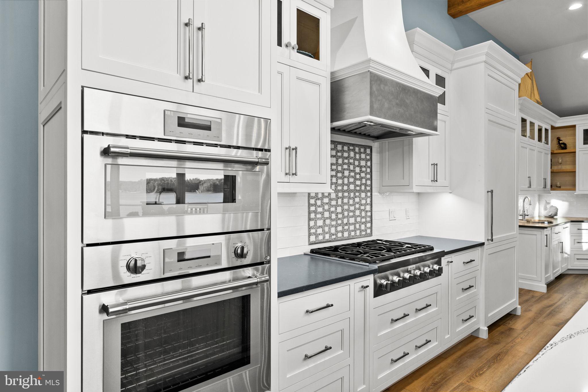 BOTH WATERS ESTATES - Residential