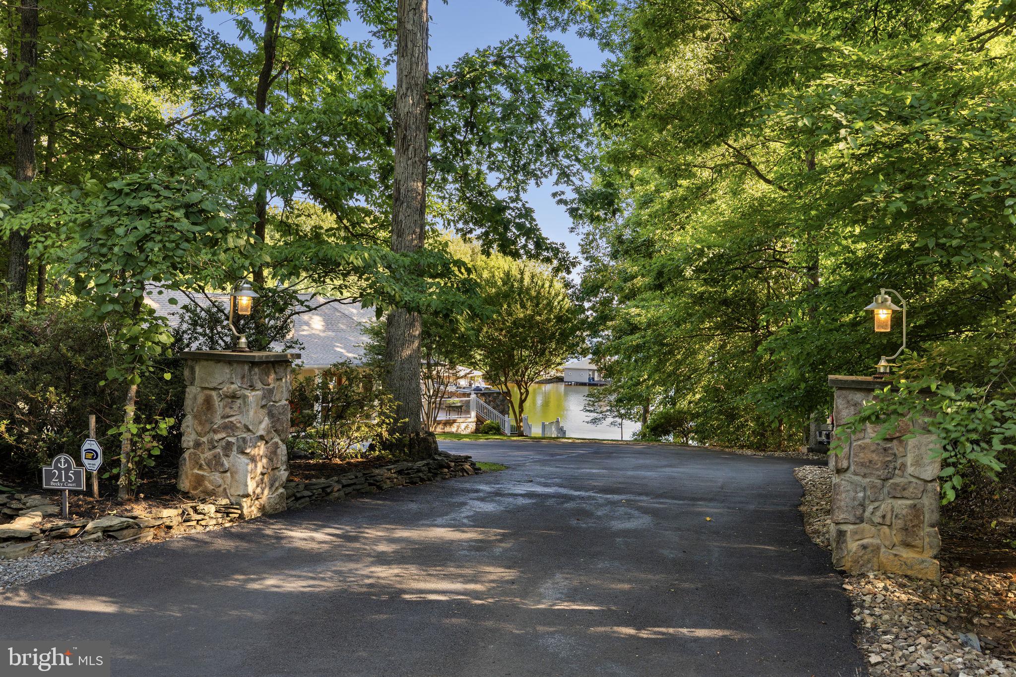 BOTH WATERS ESTATES - Residential