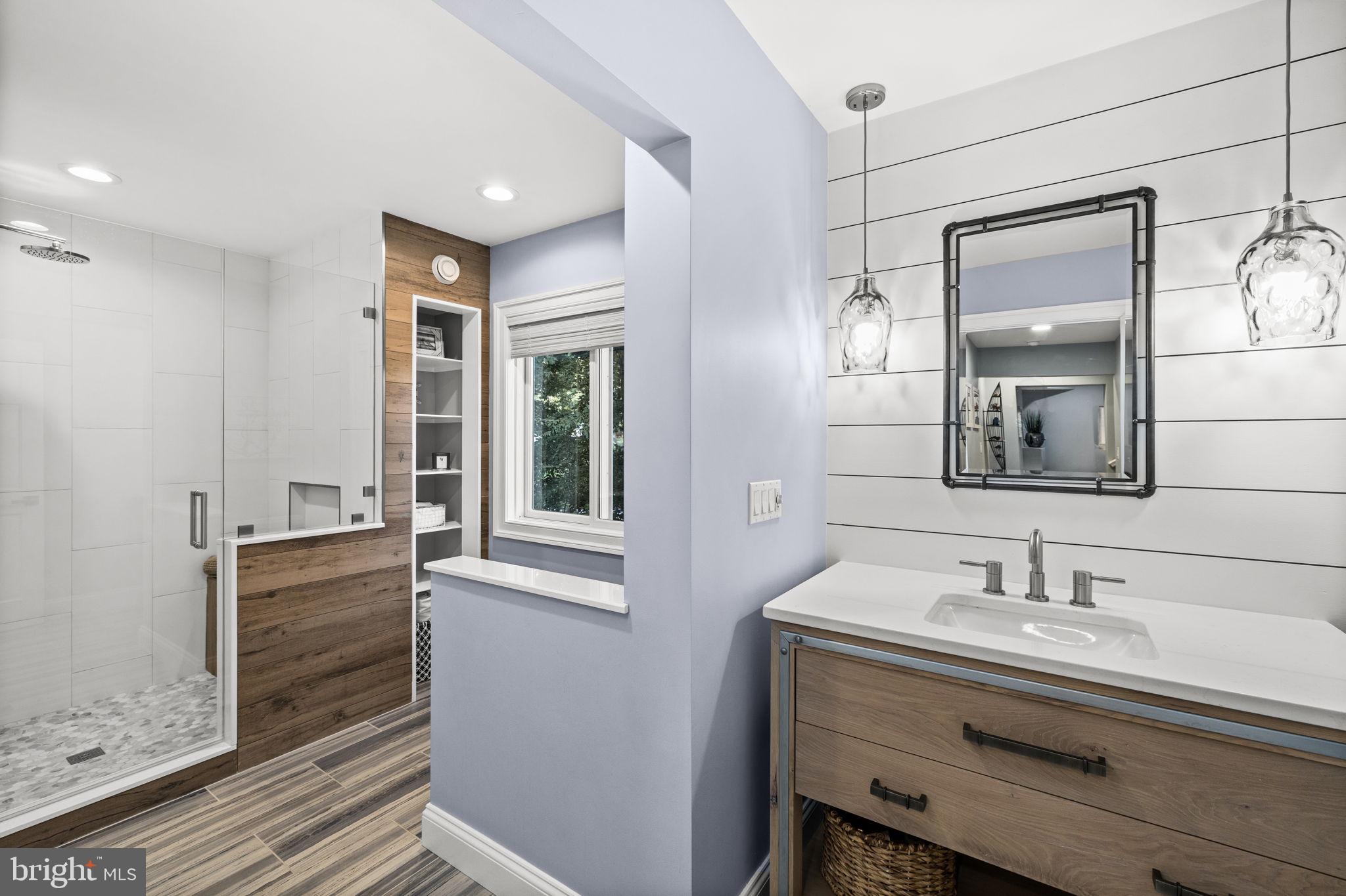 BOTH WATERS ESTATES - Residential