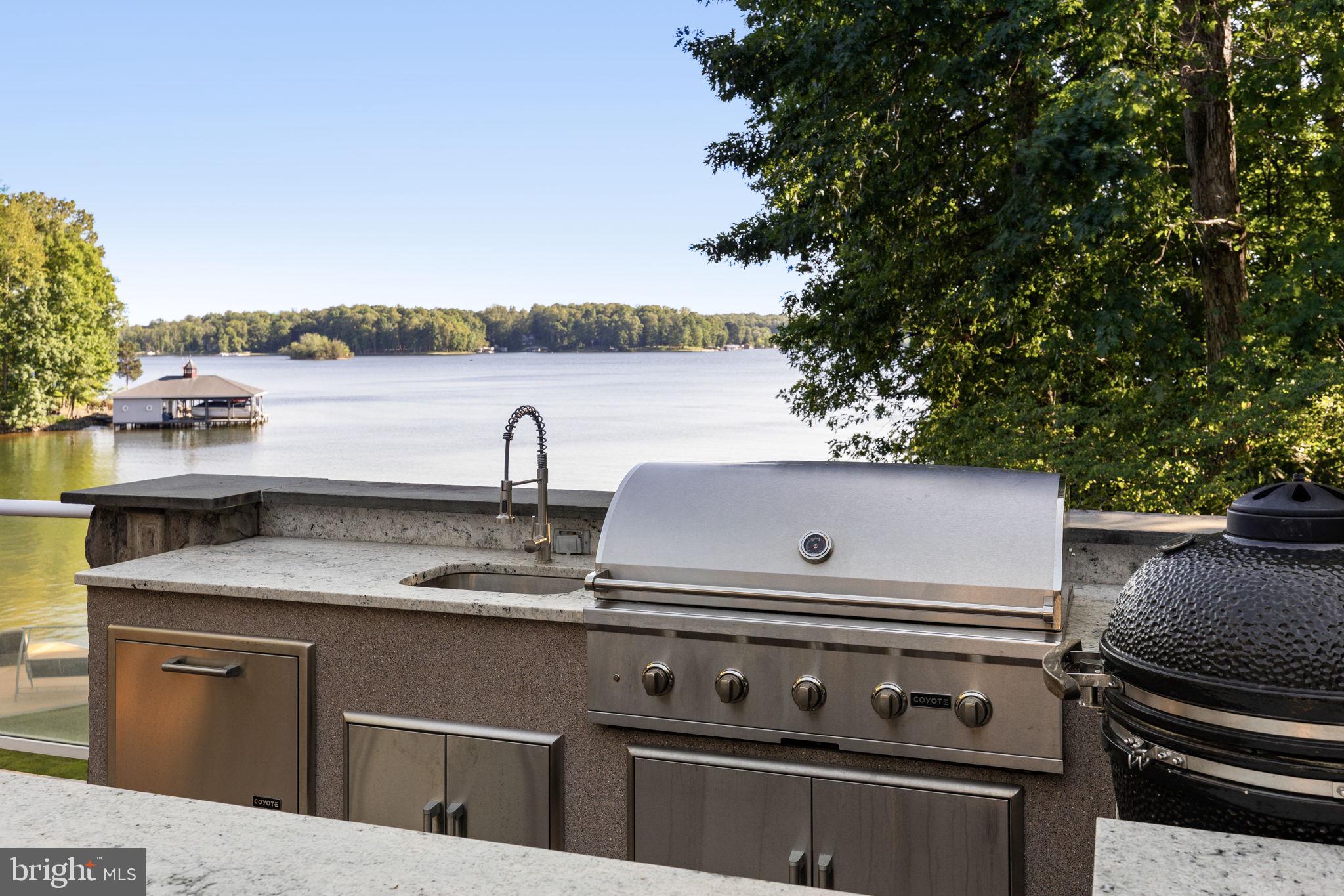 BOTH WATERS ESTATES - Residential