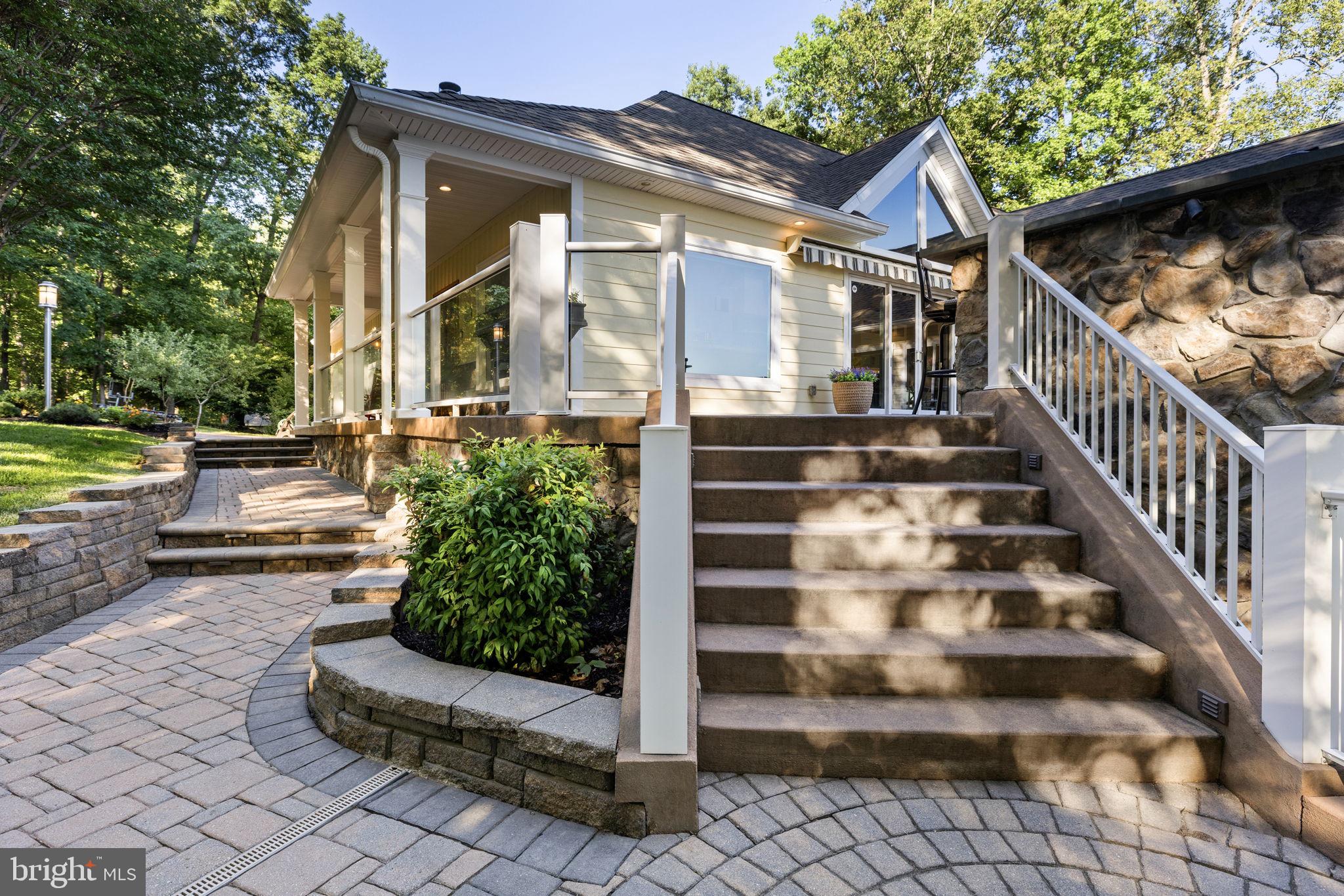 BOTH WATERS ESTATES - Residential