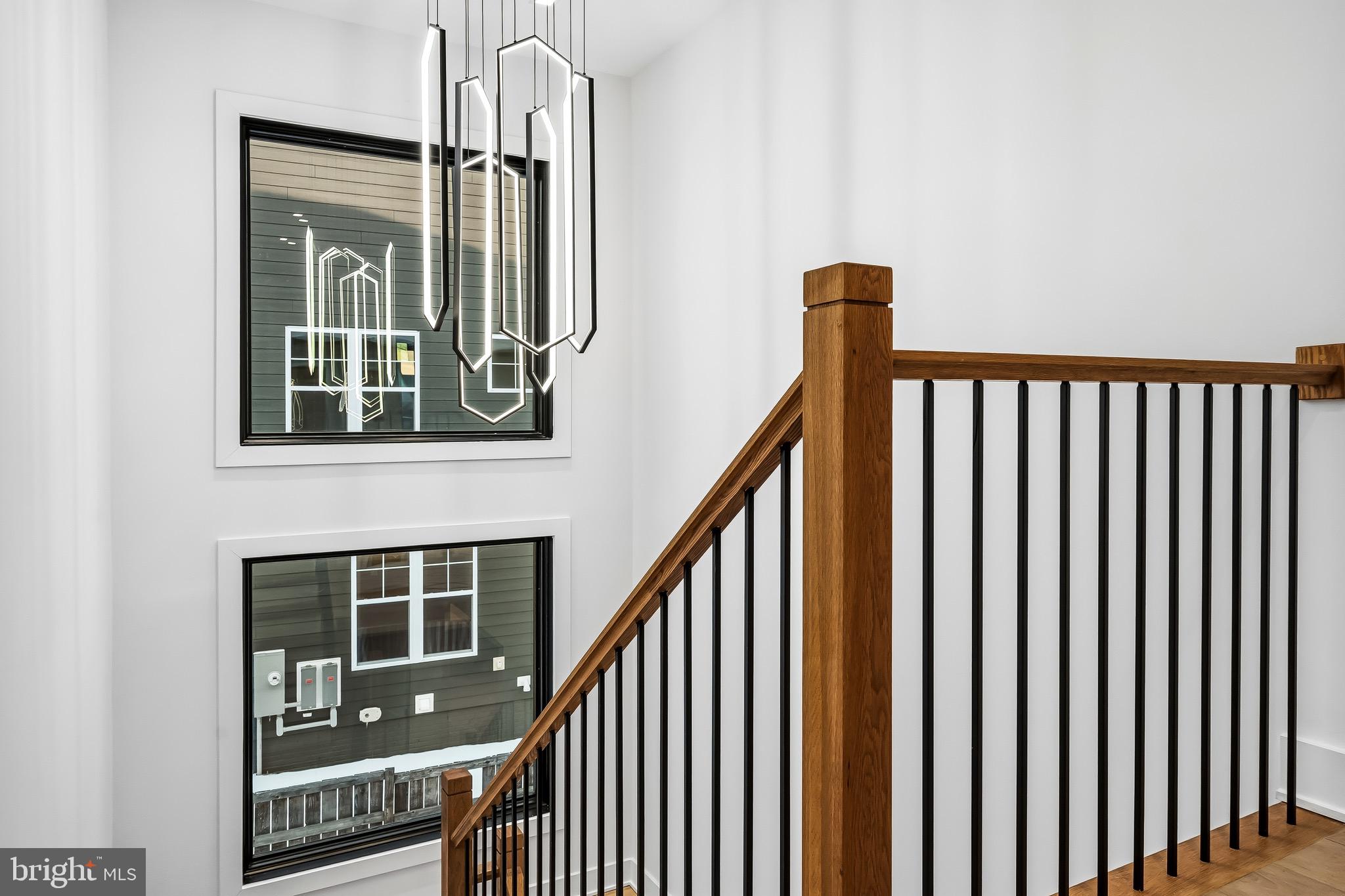 VIENNA WOODS - Residential