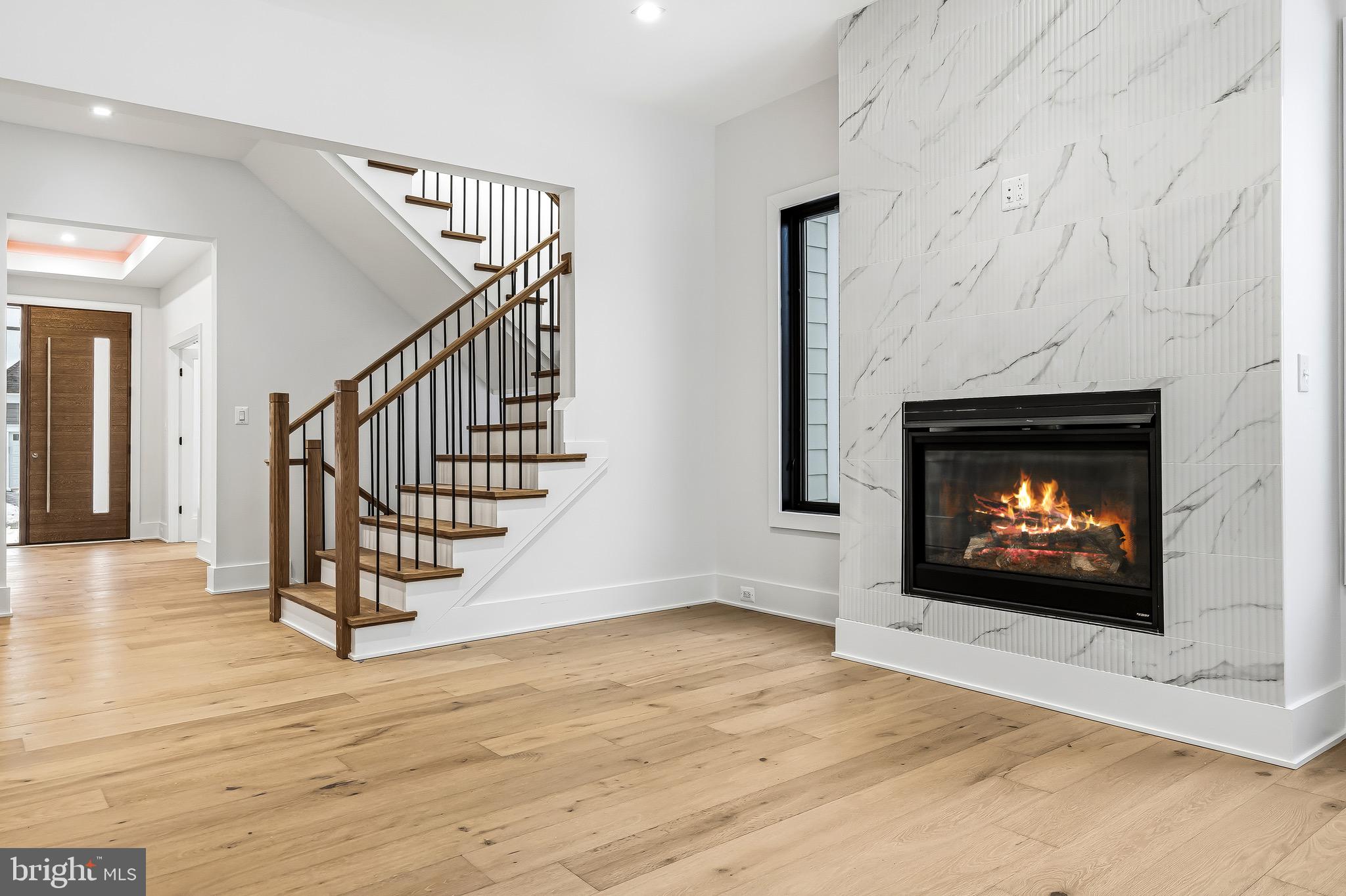 VIENNA WOODS - Residential
