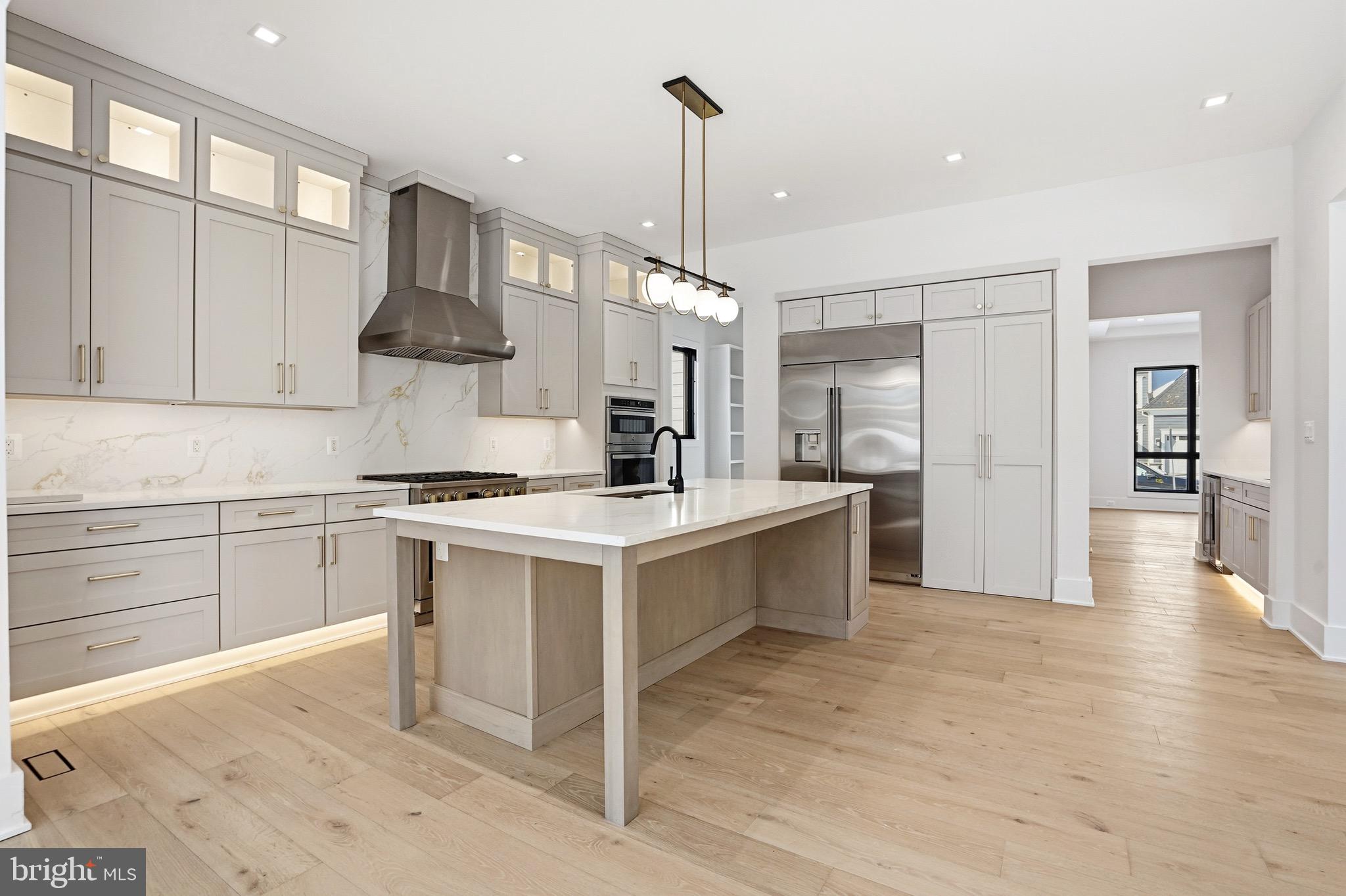 VIENNA WOODS - Residential