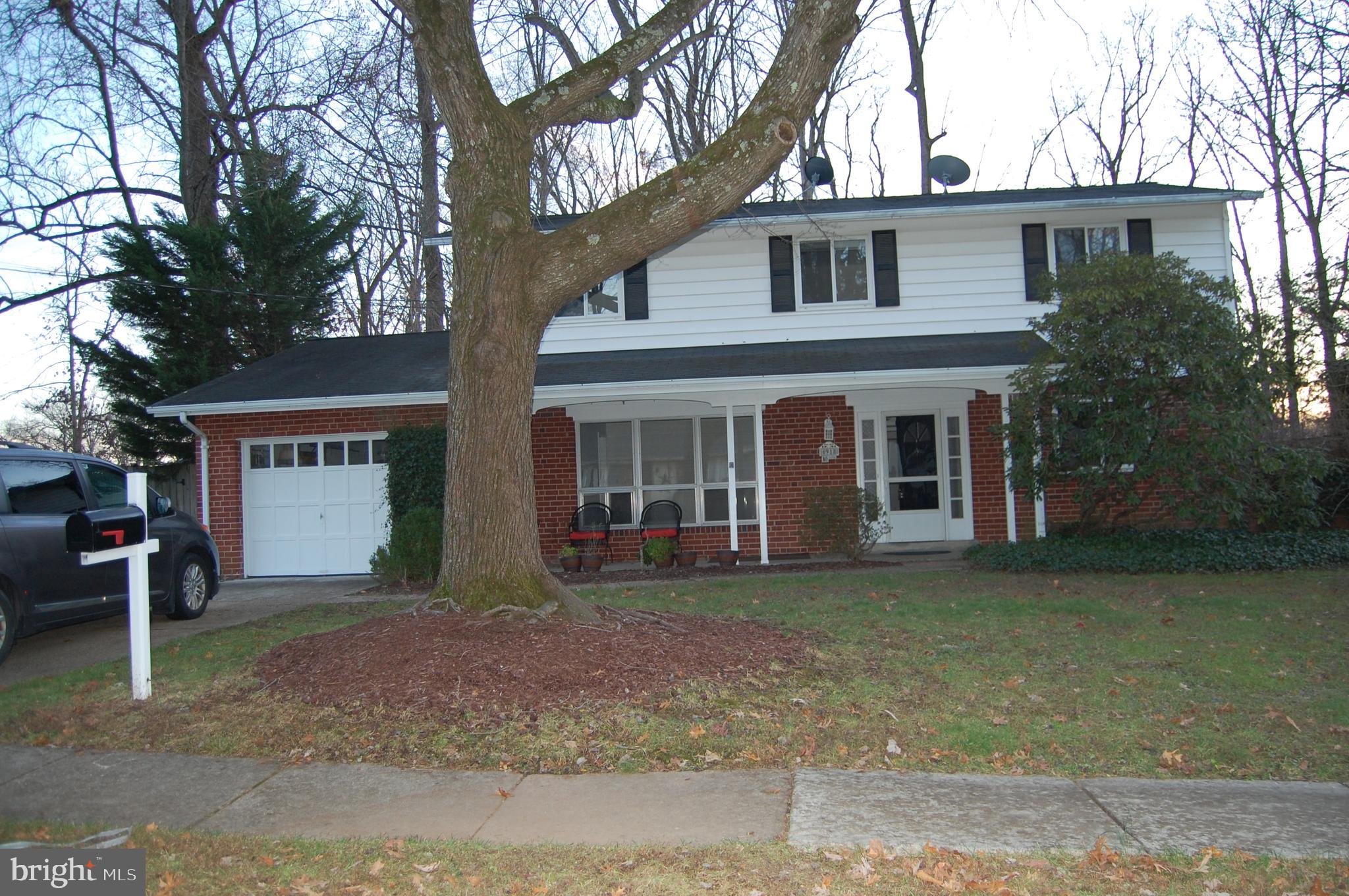 Sunny 4 BD,  2.5 BA home has been updated to include: kitchen, windows, HVAC, rear privacy fence, baths, & double wide driveway.  Spacious family room off of kitchen with vaulted ceilings, skylights & gas fireplace.  Master Bedroom features a separate sitting room, 2 walk in closets & master bath. Separate office/den on main level, private patio & huge fenced yard. Over sized garage and shed for plenty of storage. West Springfield HS!