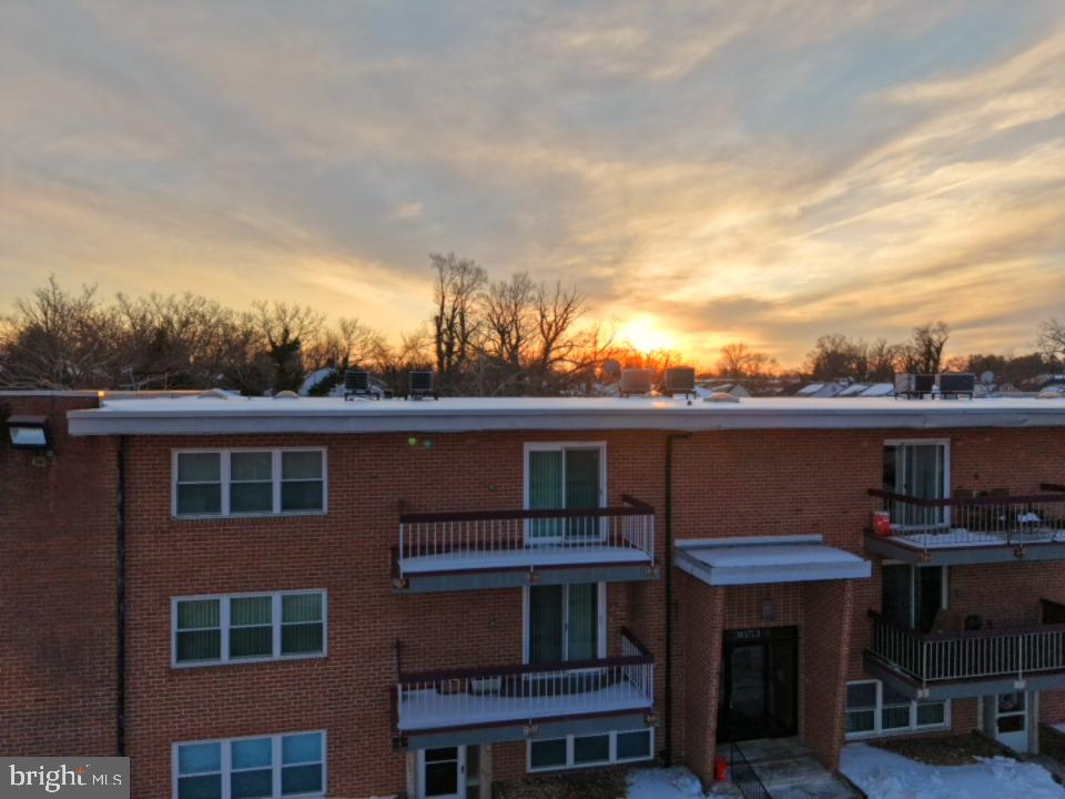 FALLSTAFF - Residential