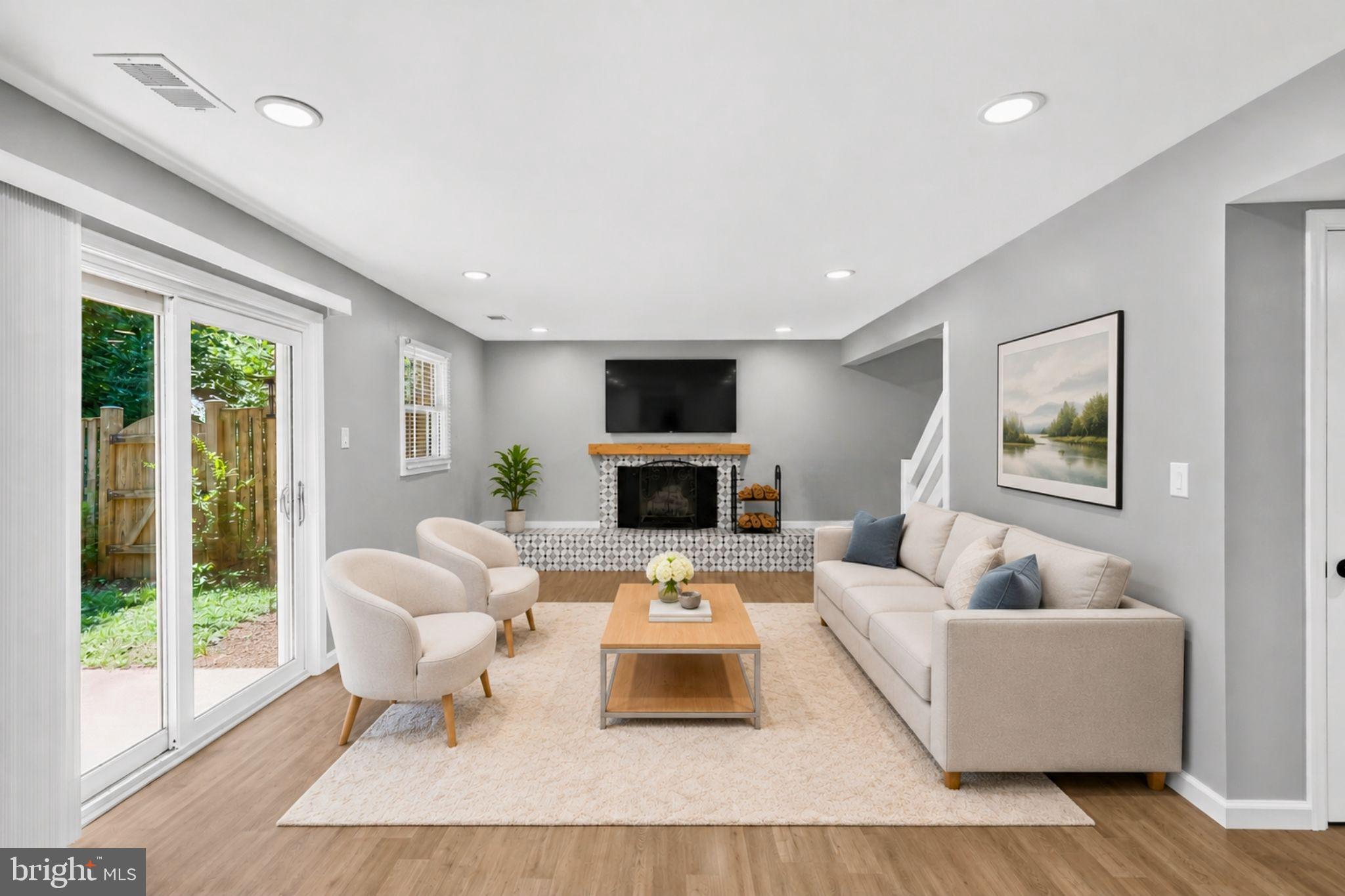 BRIARWOOD - Residential