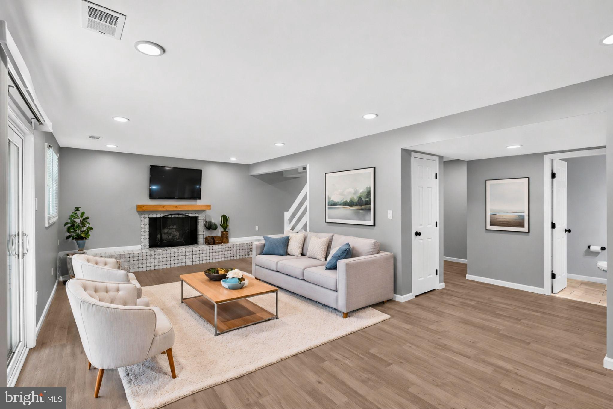 BRIARWOOD - Residential