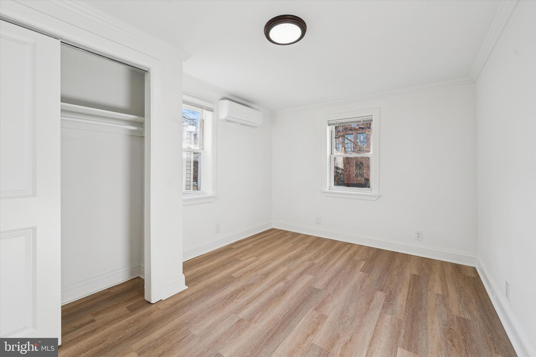 OLDE KENSINGTON - Residential