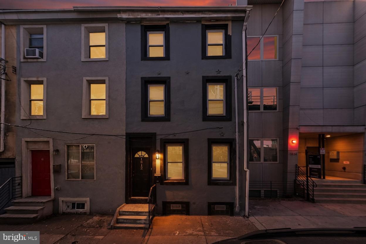 OLDE KENSINGTON - Residential