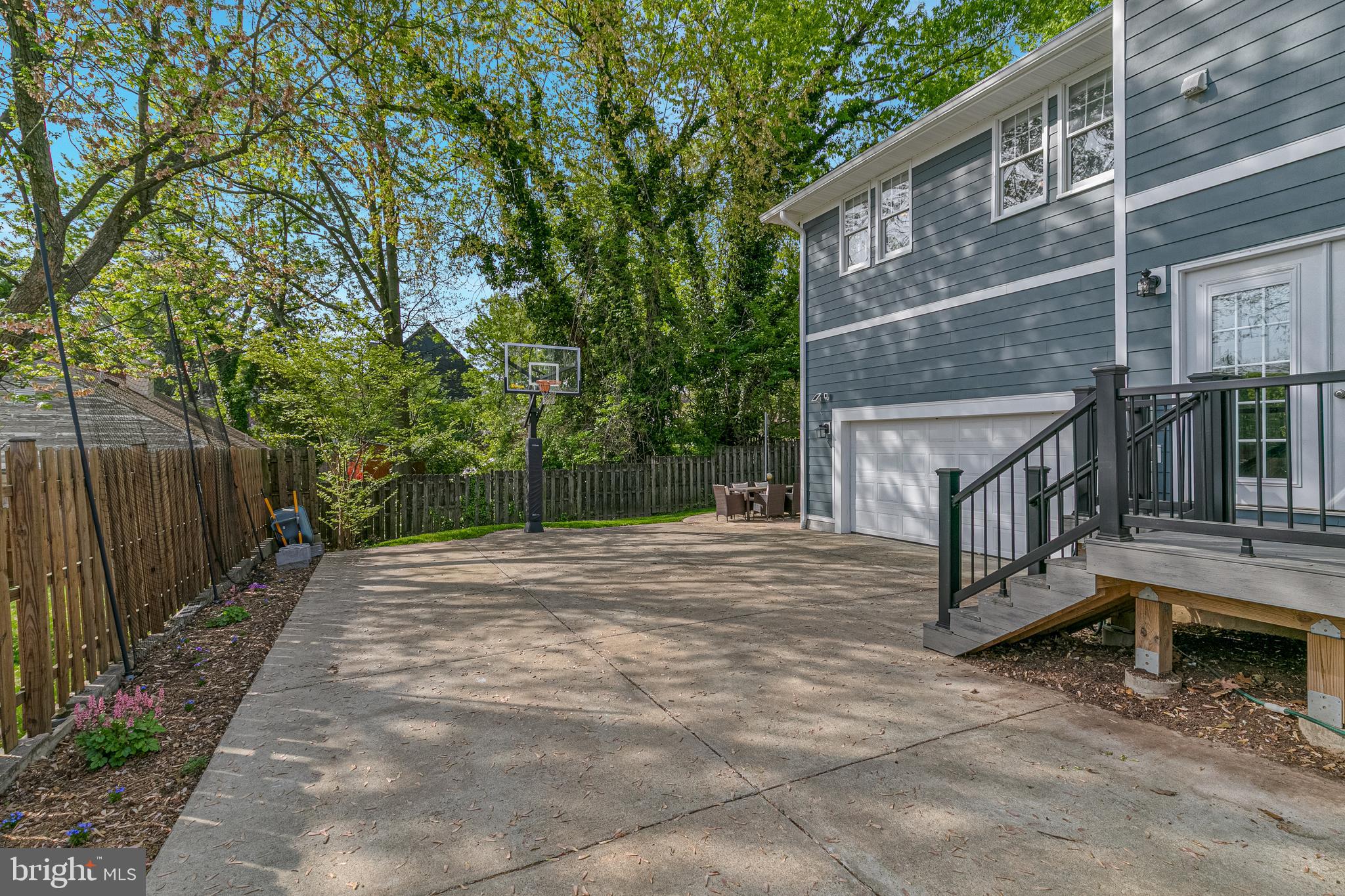 GARDEN CITY - Residential