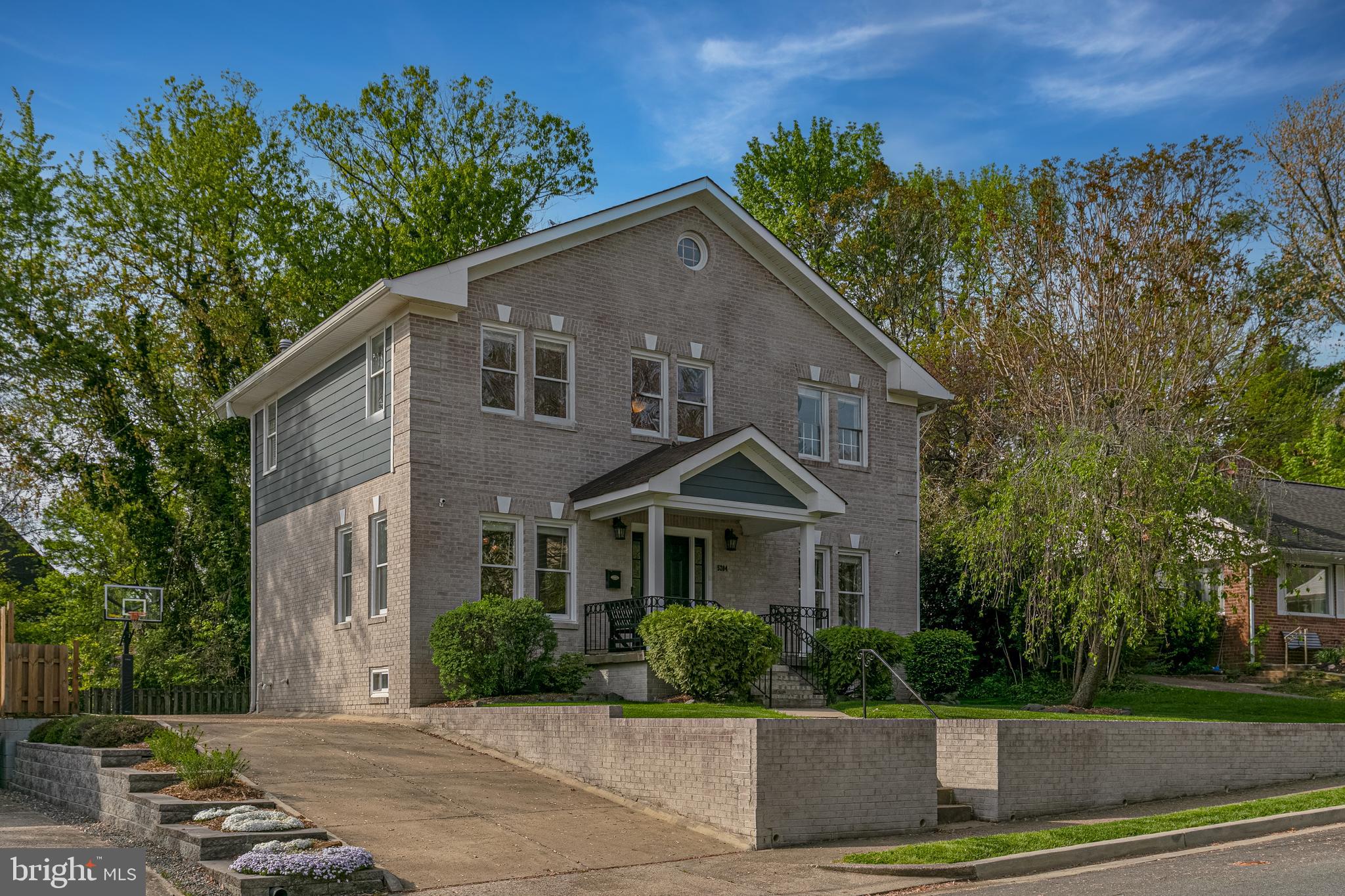 GARDEN CITY - Residential