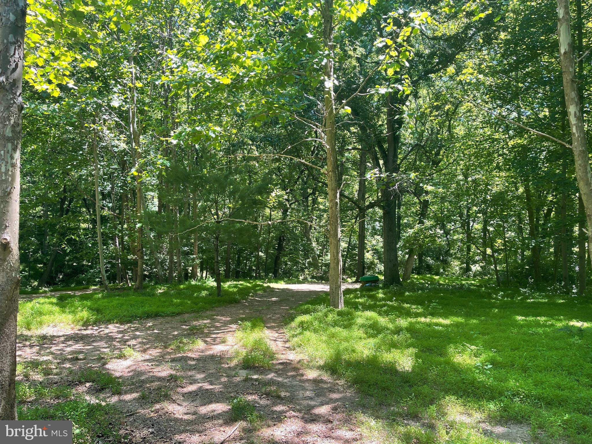 This beautiful 1 acre lot is within 600 feet of the Liberty Reservoir.  3100 acres of fresh water. Great place for boating, fishing, hiking and biking . More then 10 great trails to explore. This lot is gently sloping and is about 50-70 percent wooded. Located at the end of Friday Harbor Drive, this lot provides you a quiet location that will offer you tons of privacy.  While located within 10 minutes of over 100 shops and restaurants you could also feel like you are 100 miles from civilization.  This lot has a well (10 GPM) and perc approved.