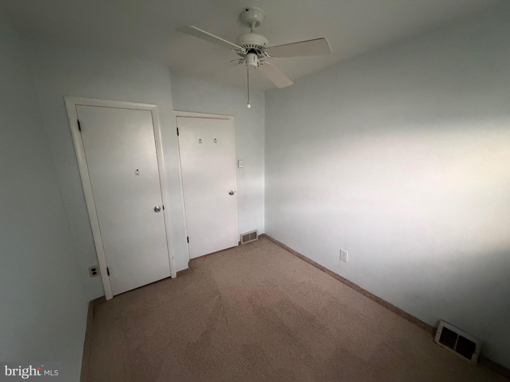 PHILADELPHIA (NORTHEAST) - Residential