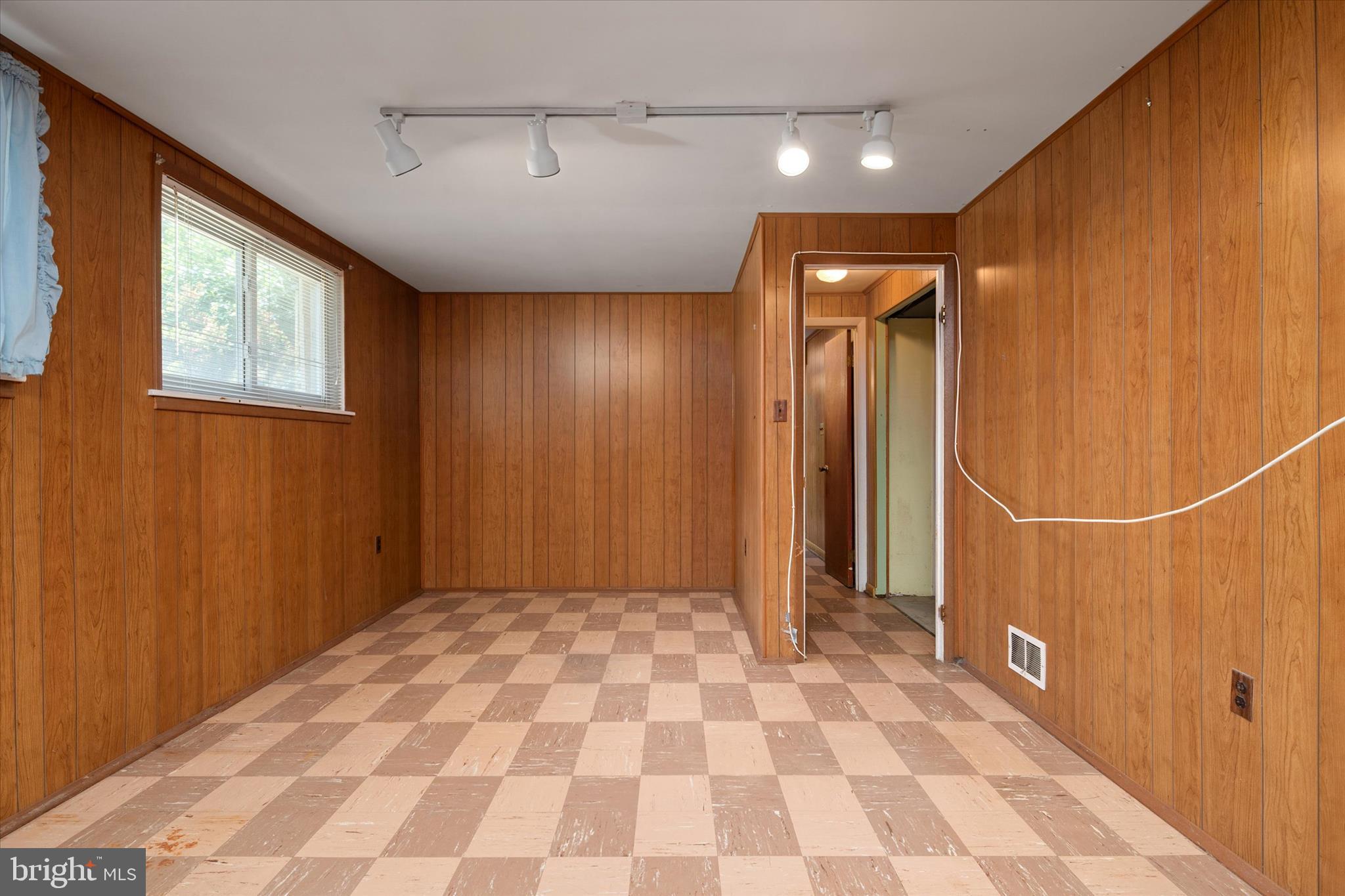 REID SUB - Residential