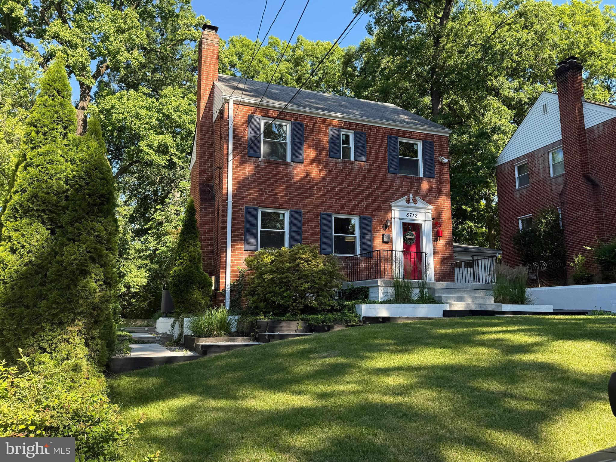 FOREST HILLS - Residential