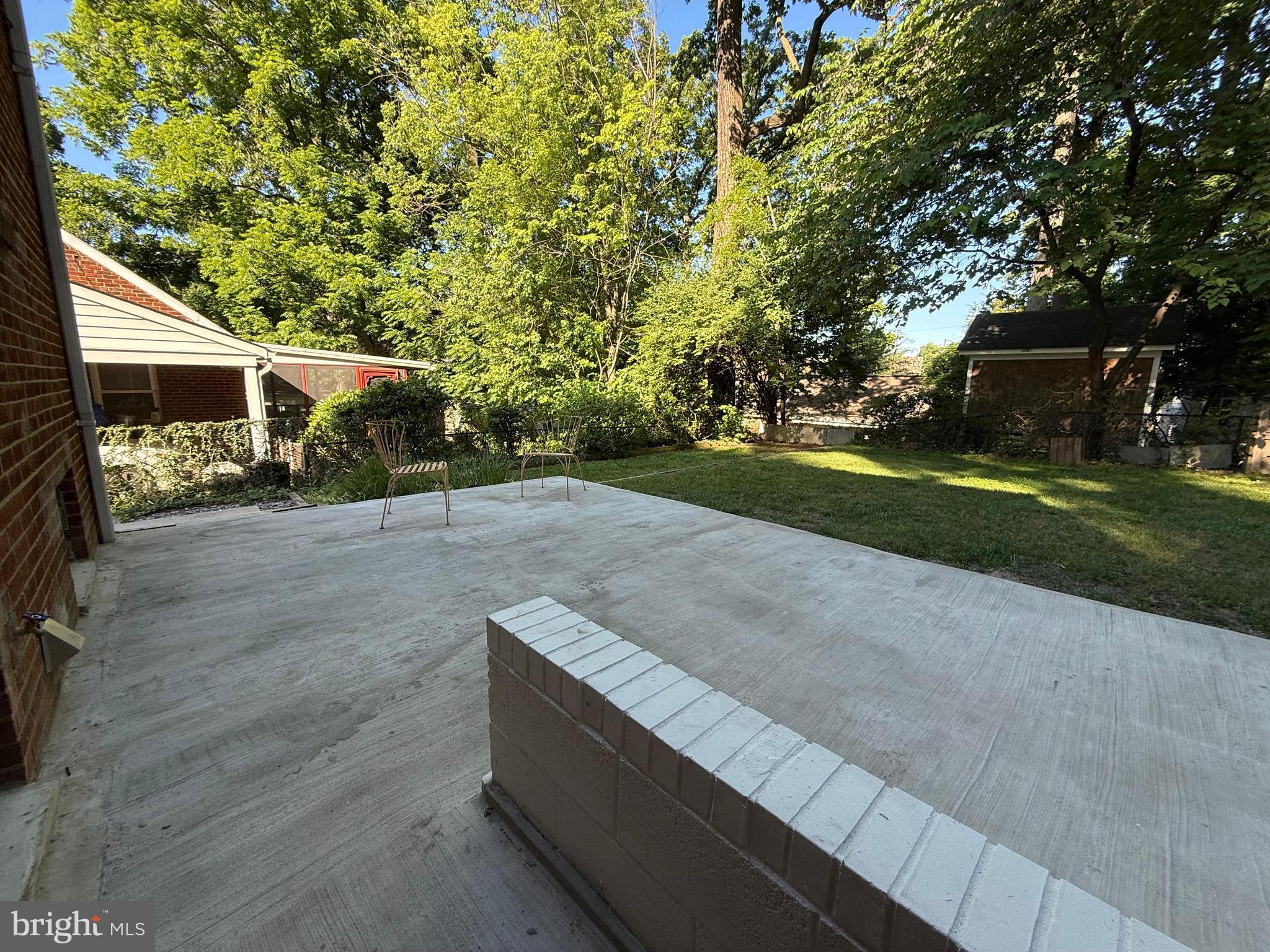 FOREST HILLS - Residential