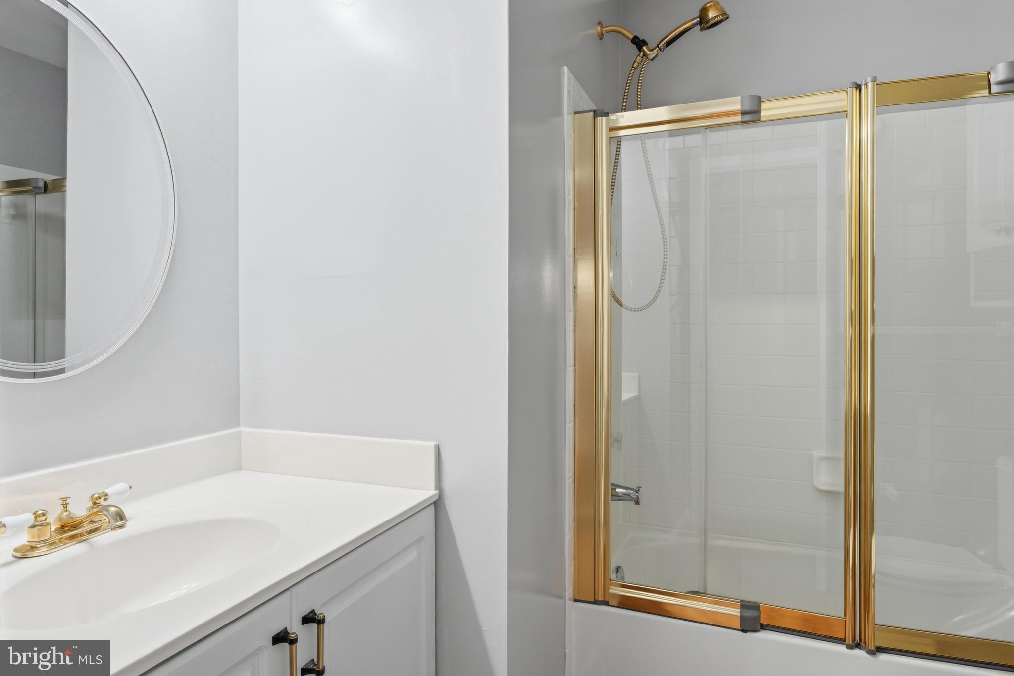 KINGSBROOKE - Residential