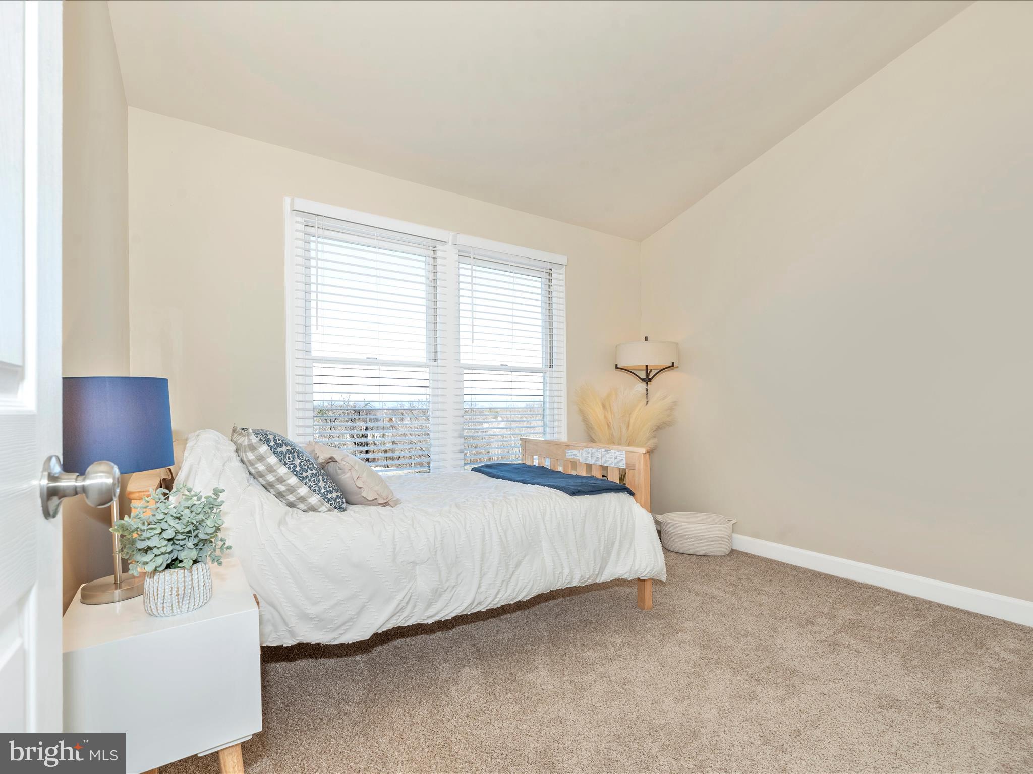 SPRING RIDGE - Residential